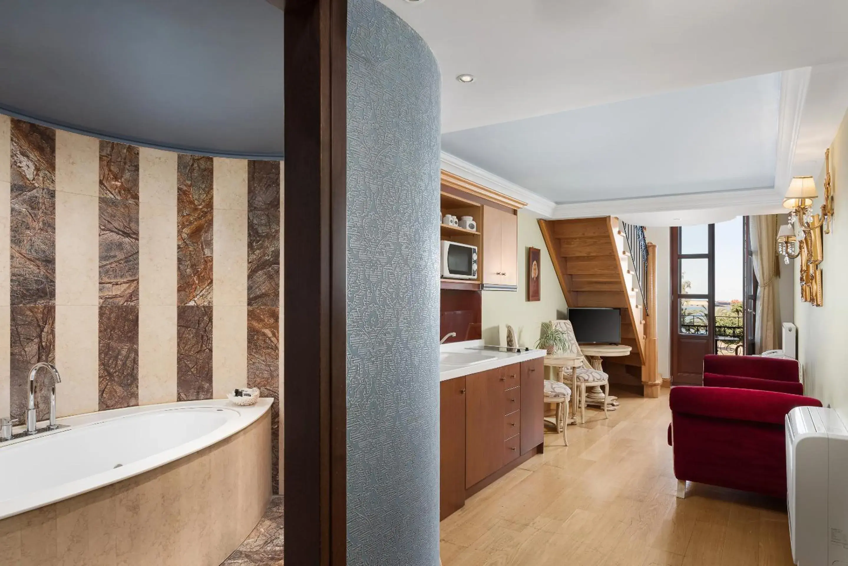 Superior Suite with Sea View in Civitas Suites Hotel Superior Suite with Sea View in Civitas Suites Hotel