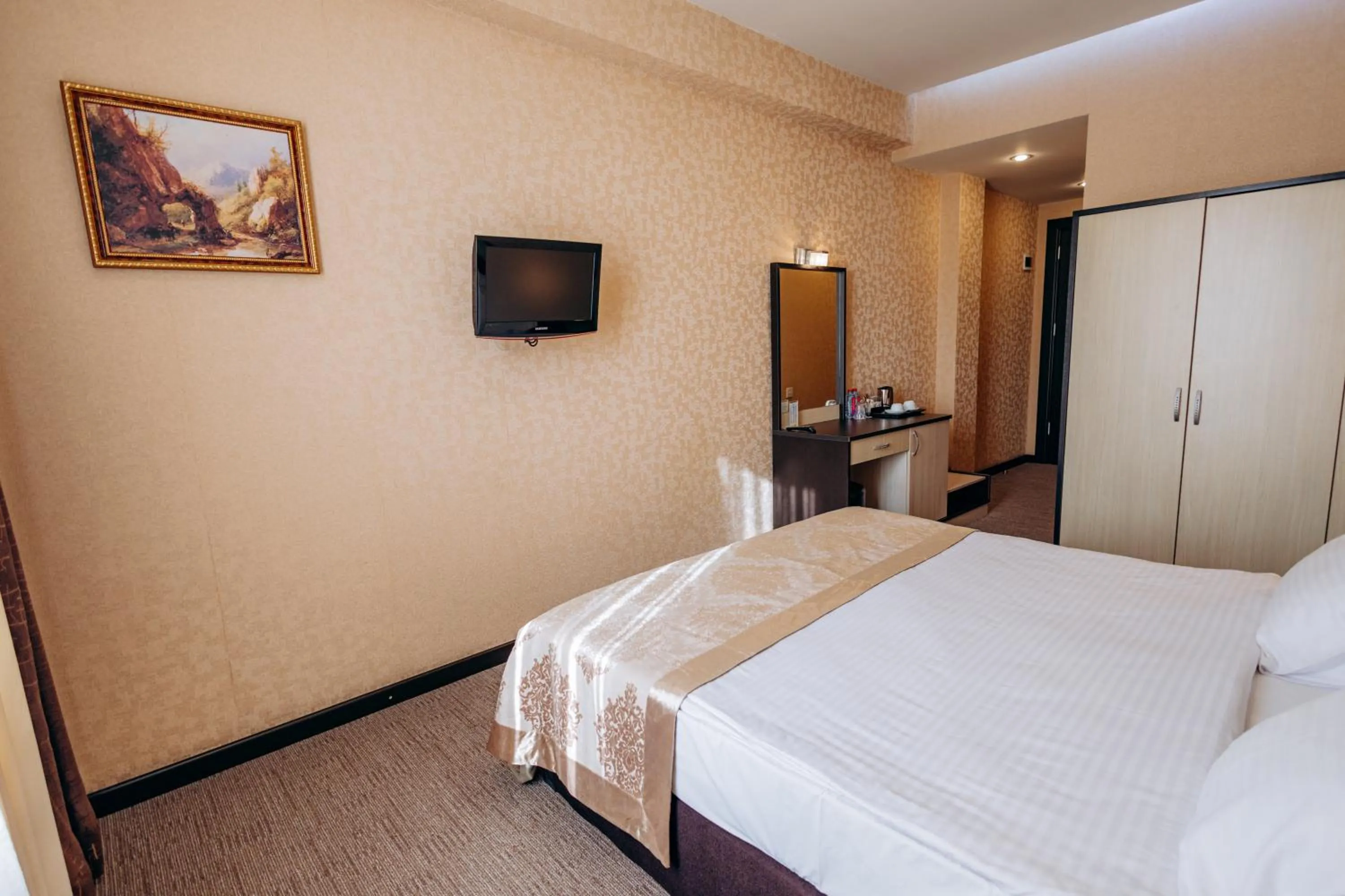 Bed in Days Hotel By Wyndham Baku