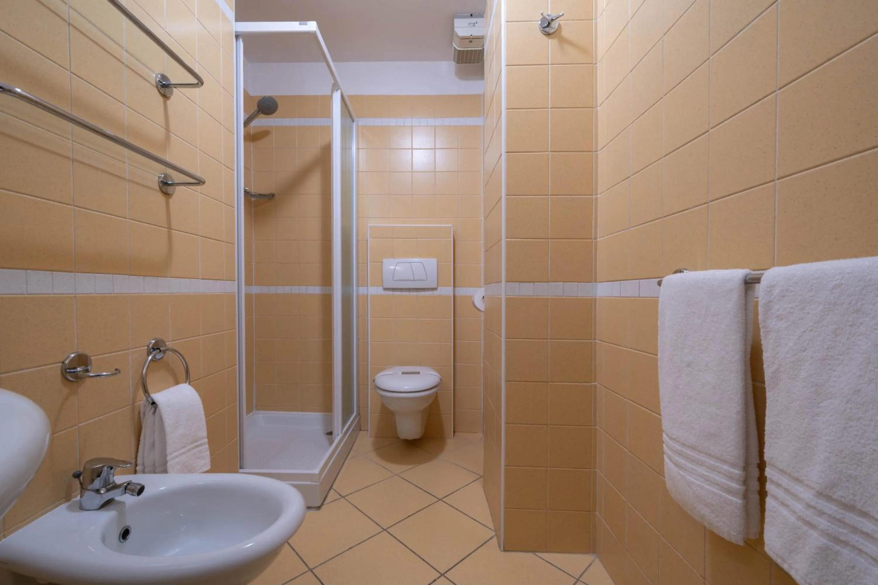 Bathroom in Residence Capitol