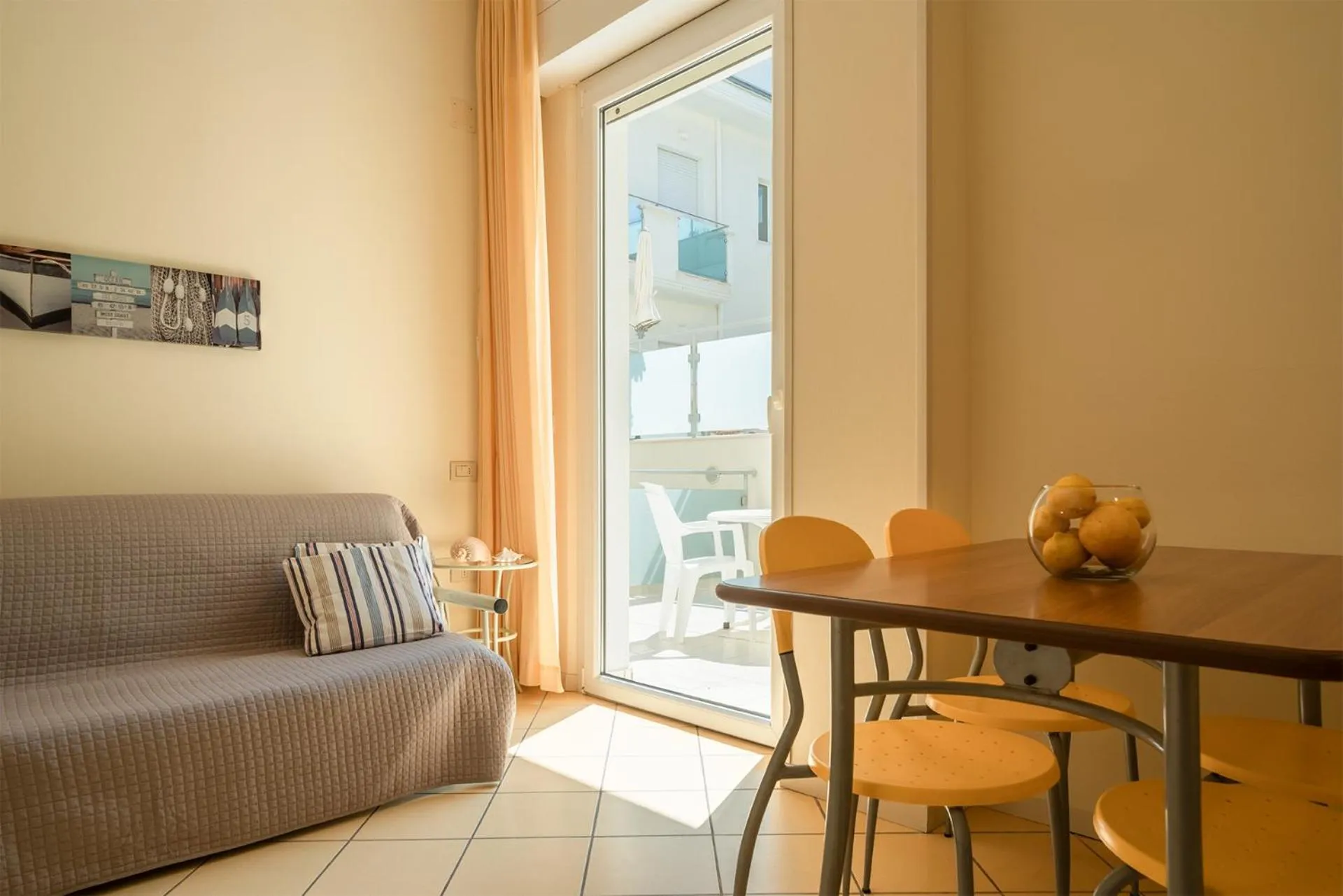 Living room in Residence Capitol