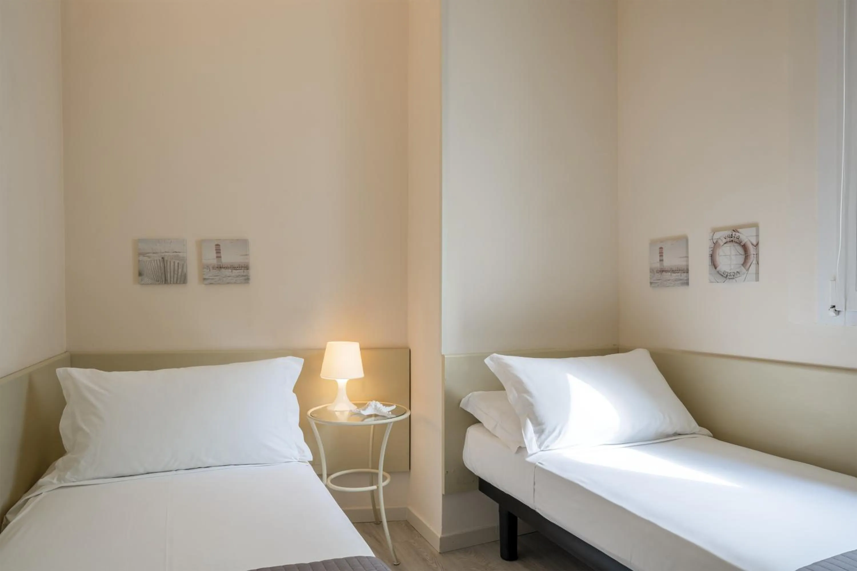 Bed in Residence Capitol