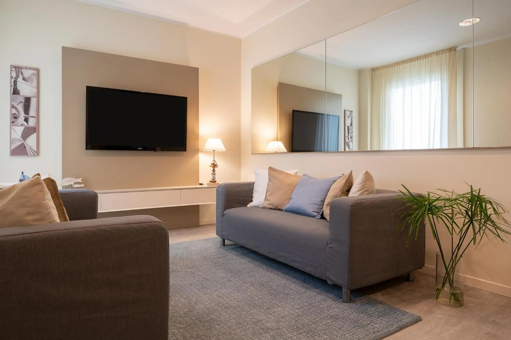 Communal lounge/ TV room in Residence Capitol