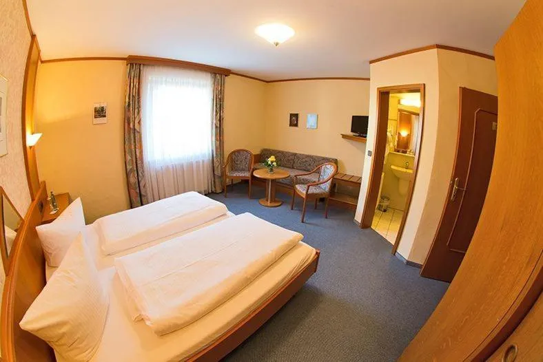 Triple Room in Landgasthof Grüne Linde