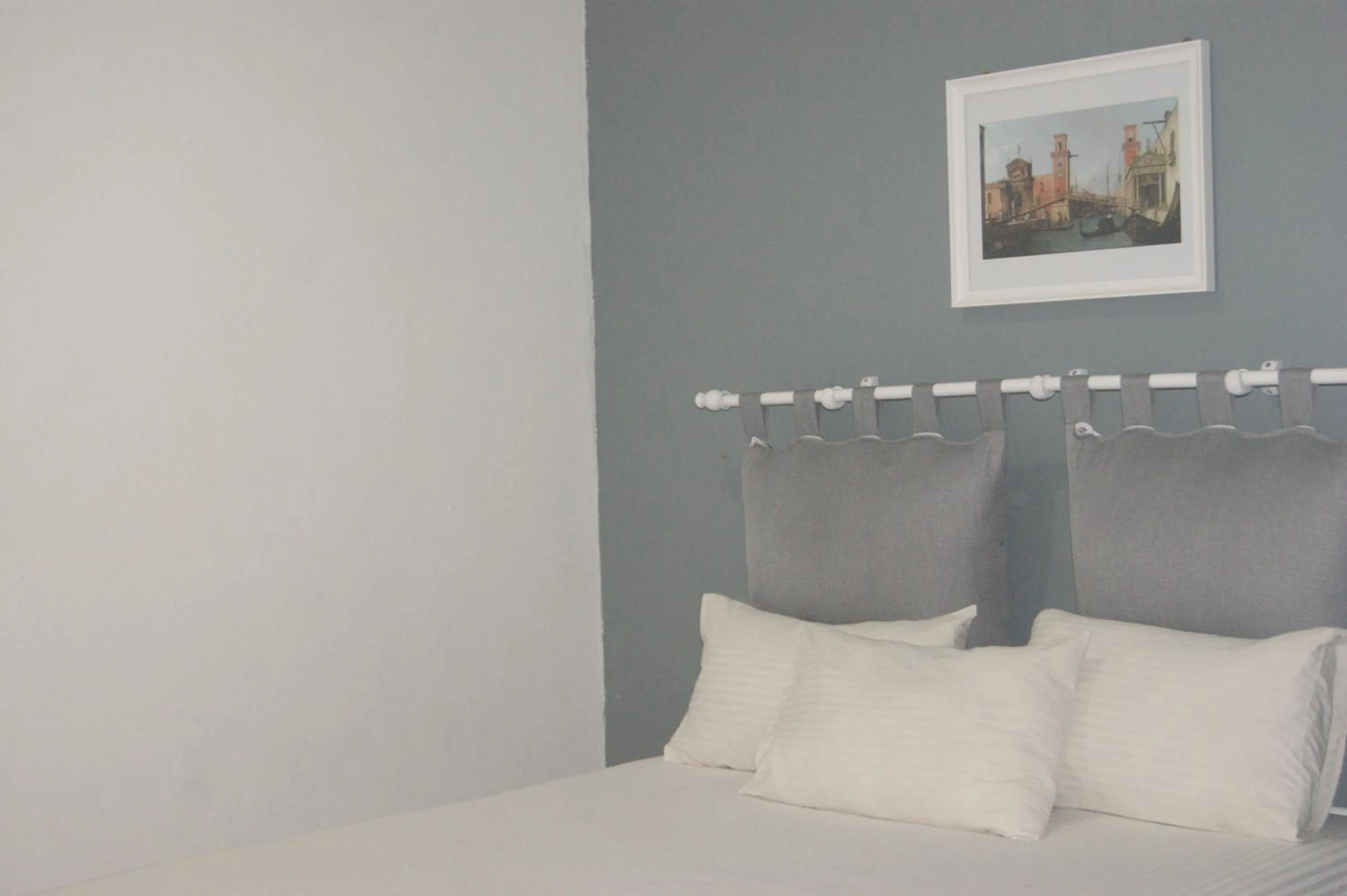 Bed in HOTEL SHAFURA 2