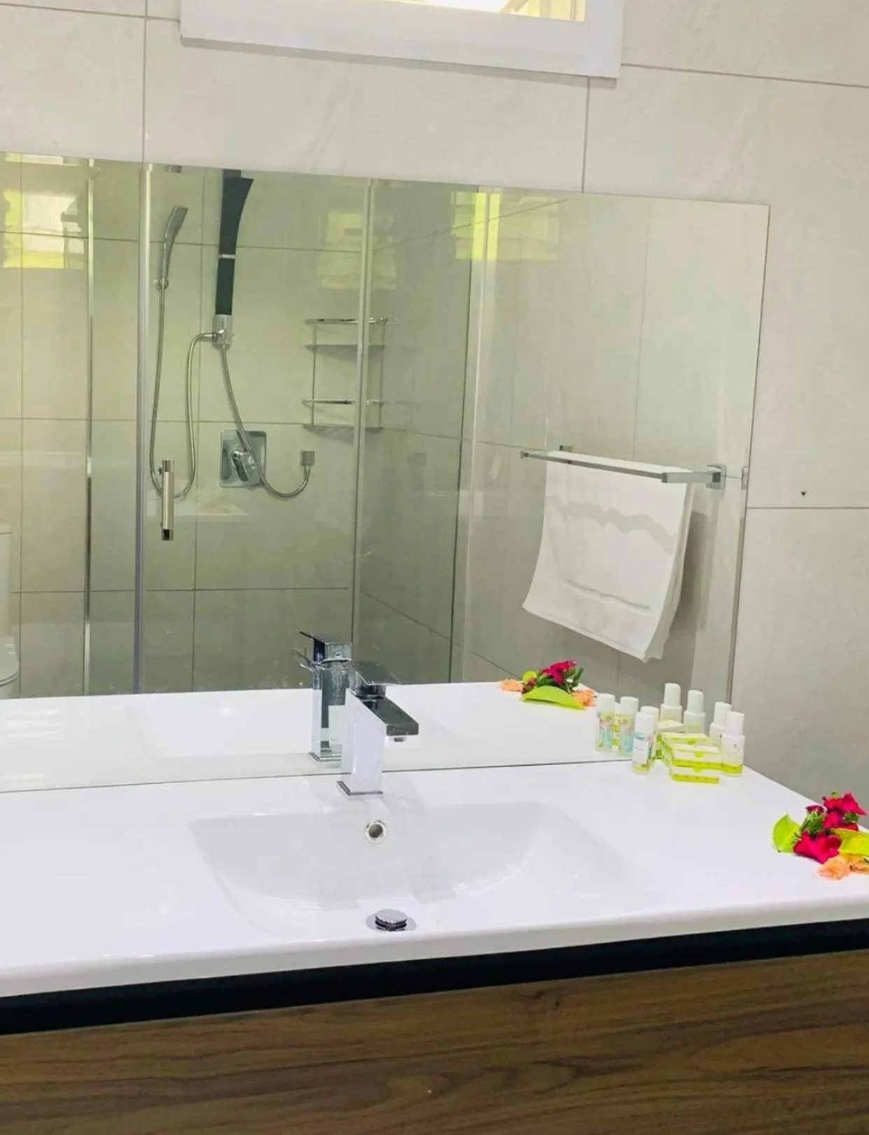 Shower in Dua Dua Beach Resort