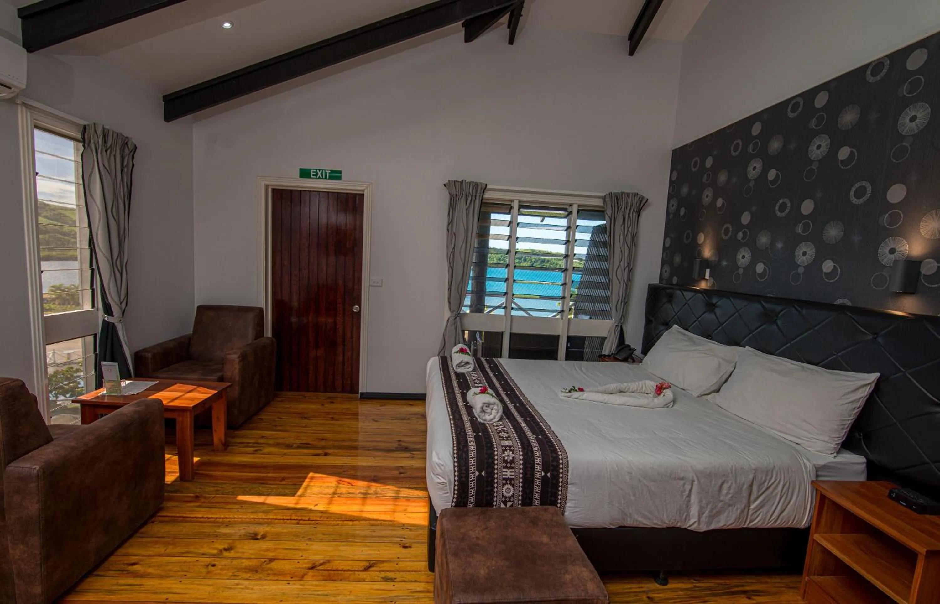 Bedroom, Bed in Dua Dua Beach Resort