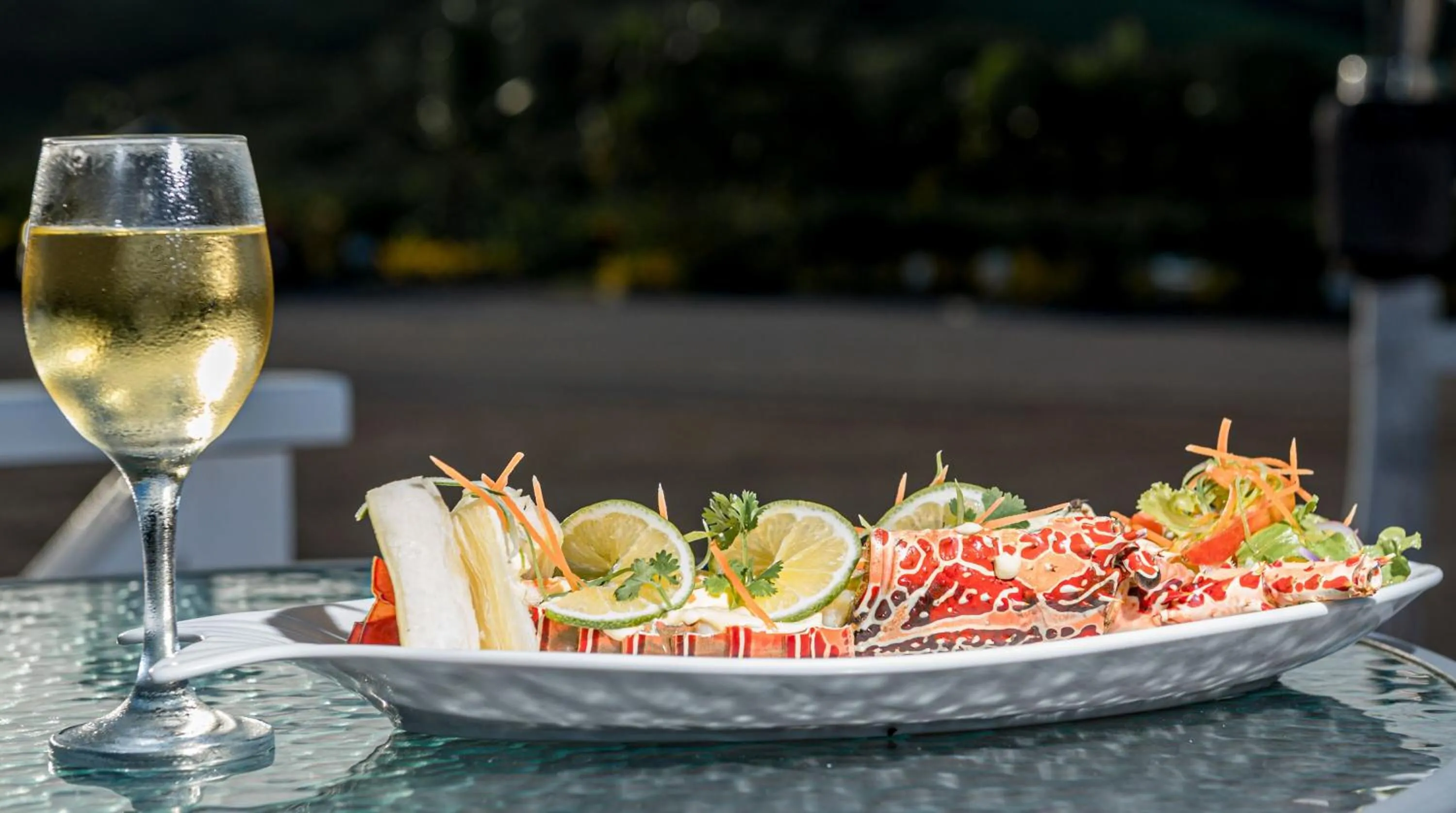 Food and drinks in Dua Dua Beach Resort