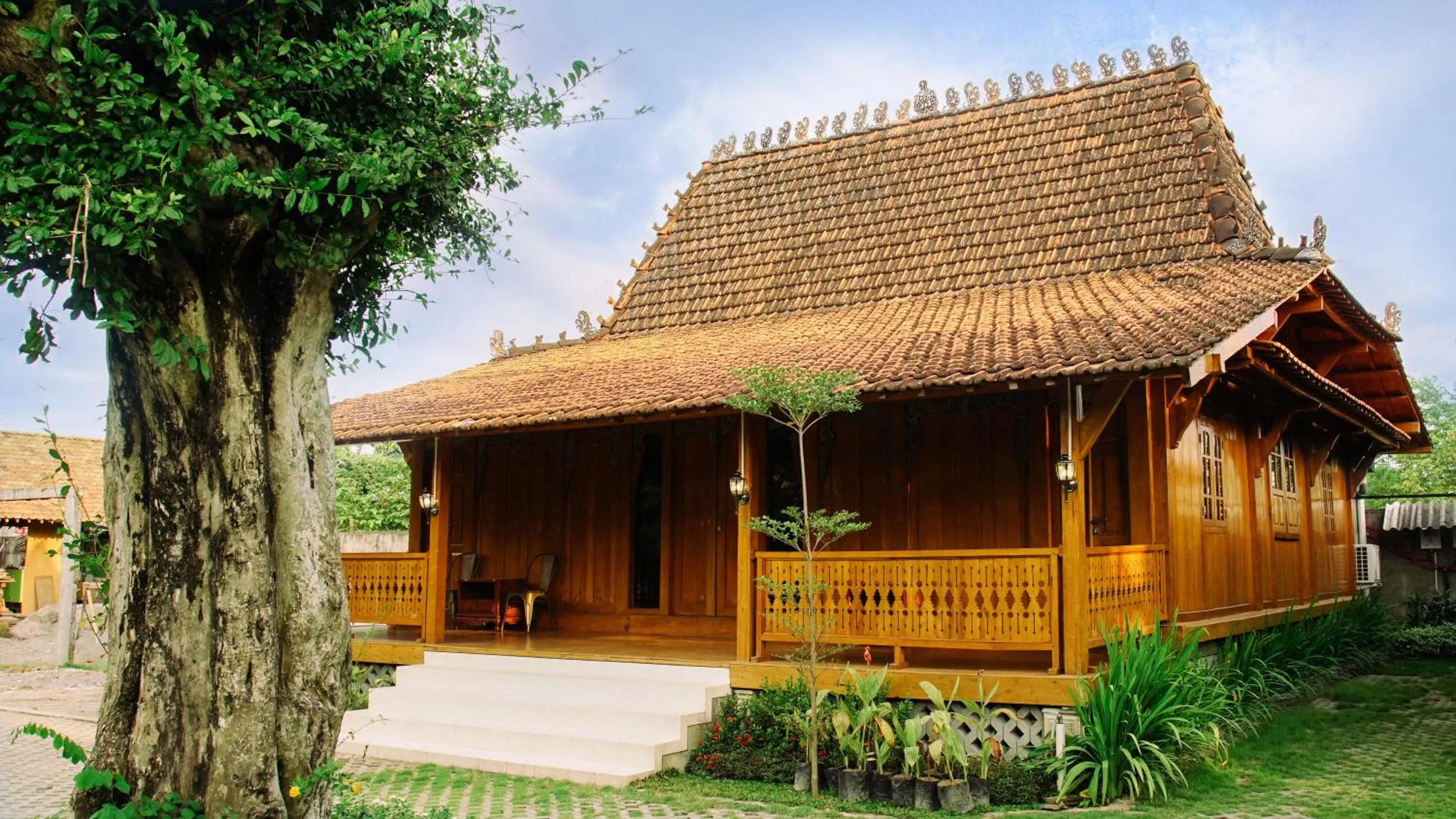 Kampoeng Joglo Boutique Hotel
