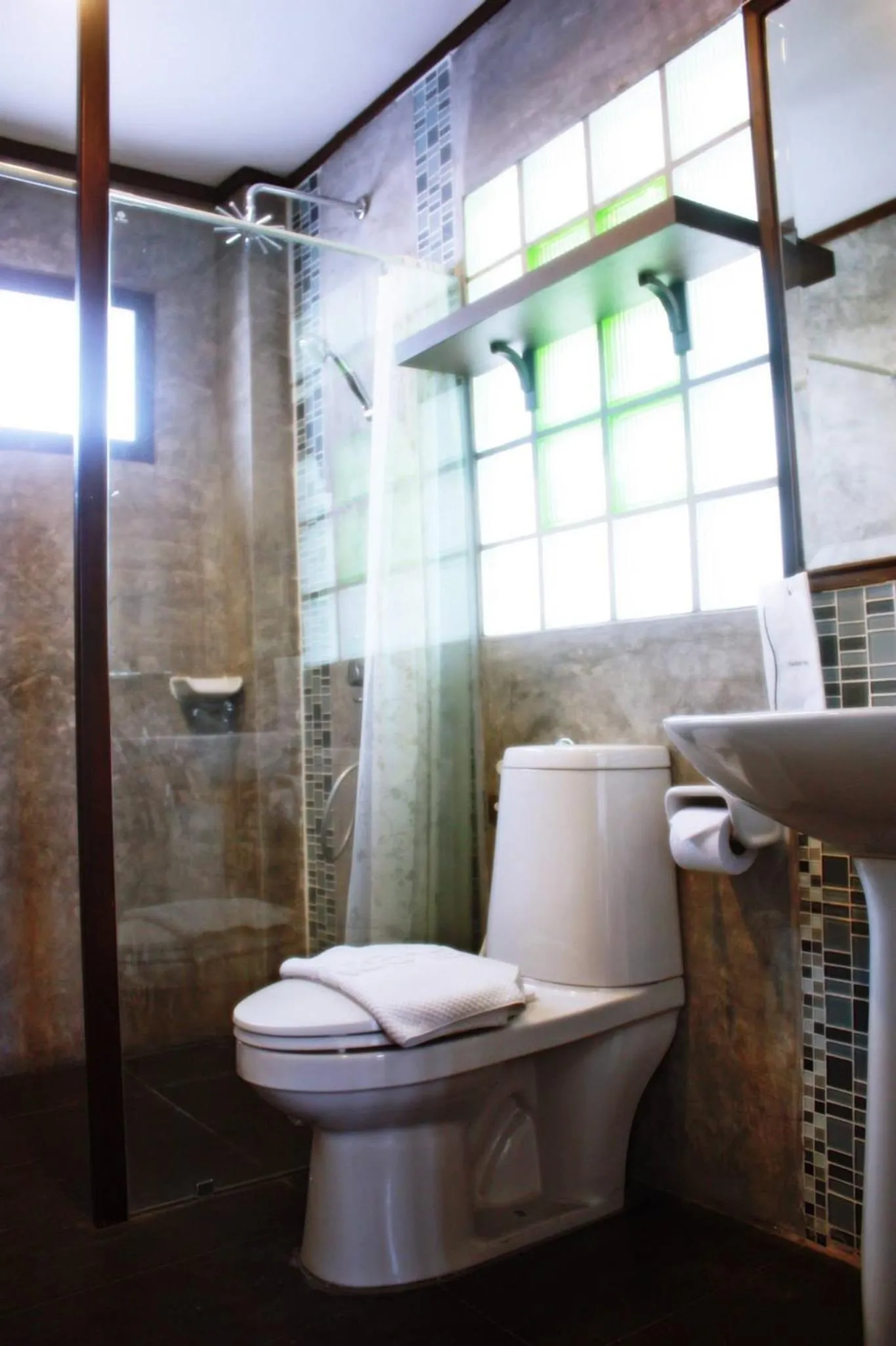 PingPhuPlace Smart Check-in