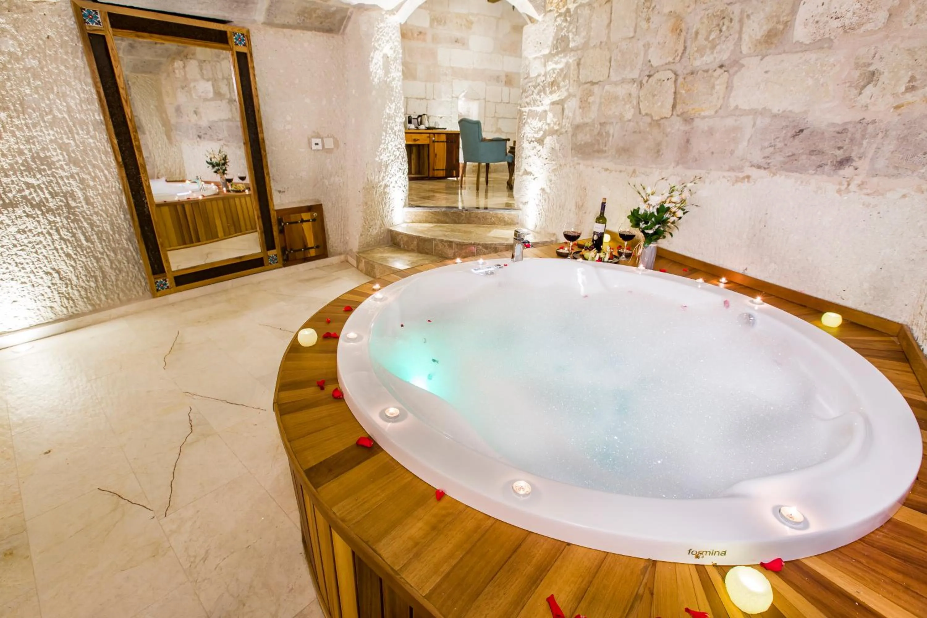 Area and facilities in Imperial Cave Suites & Spa