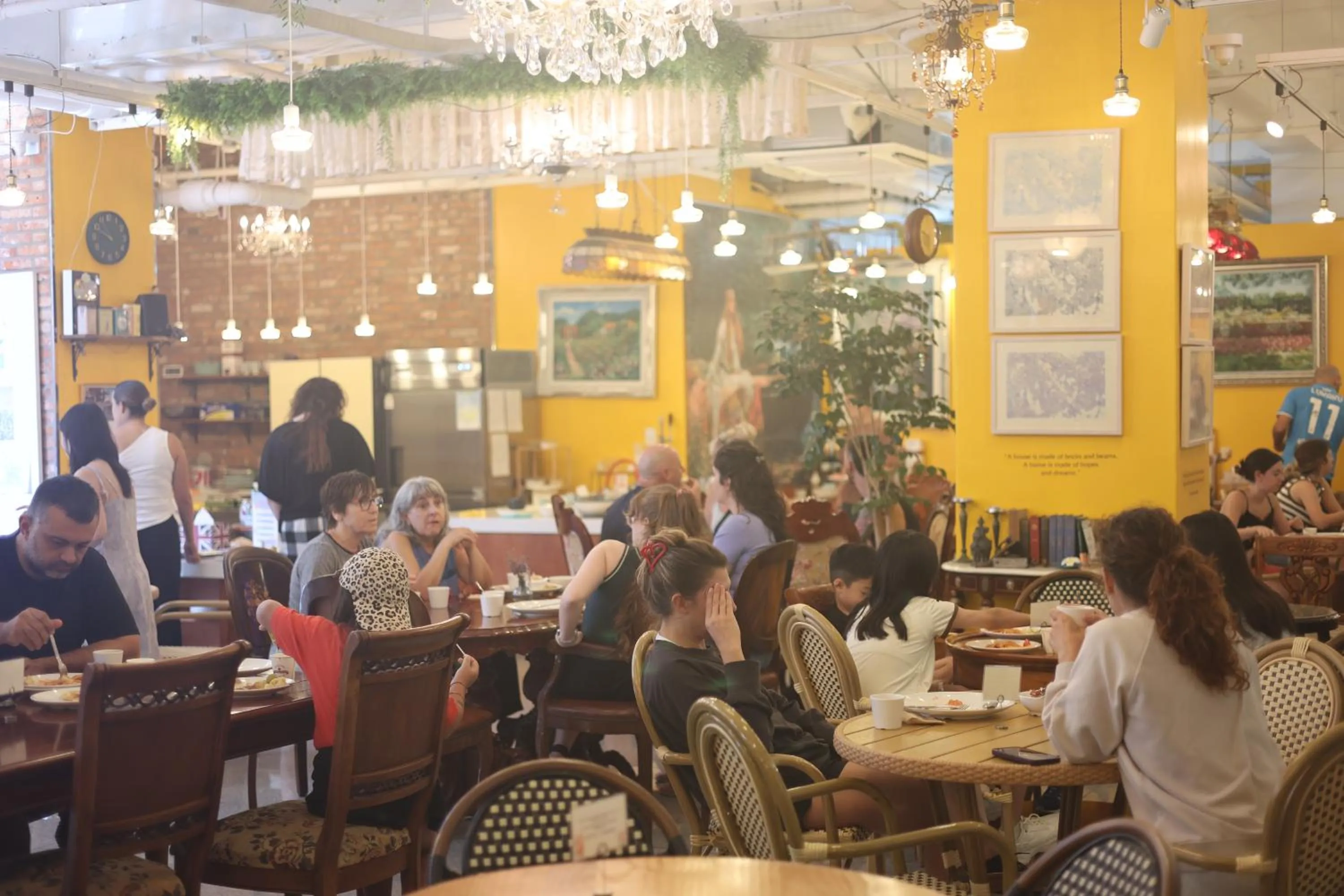 Breakfast in Hotel Lemong