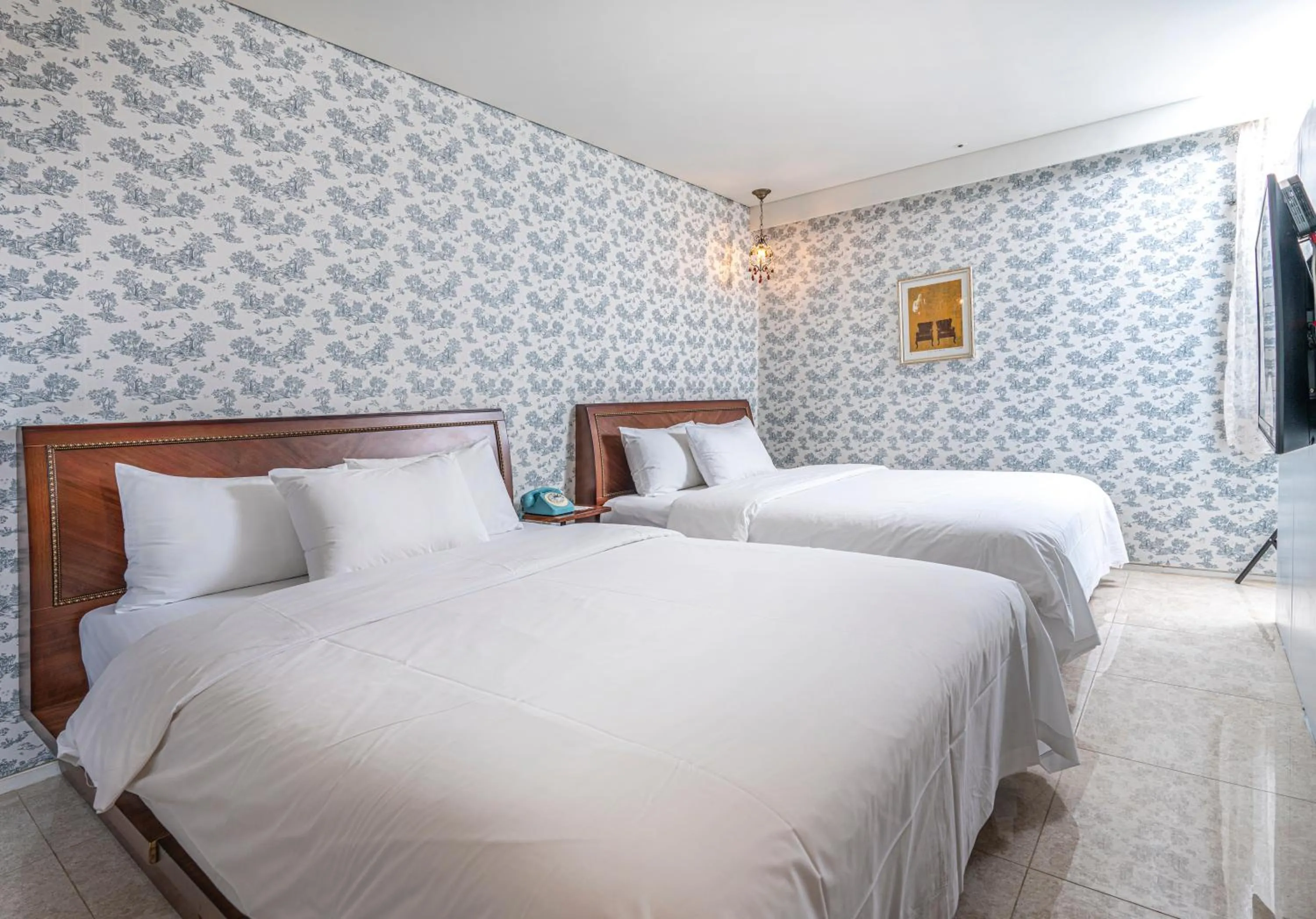 Bedroom, Bed in Hotel Lemong