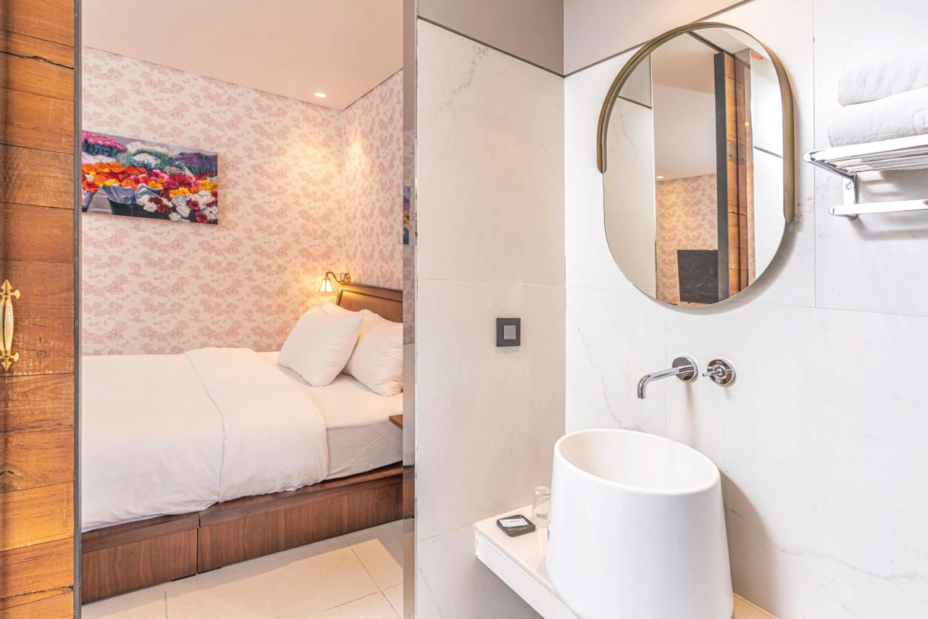 Bedroom, Bed in Hotel Lemong