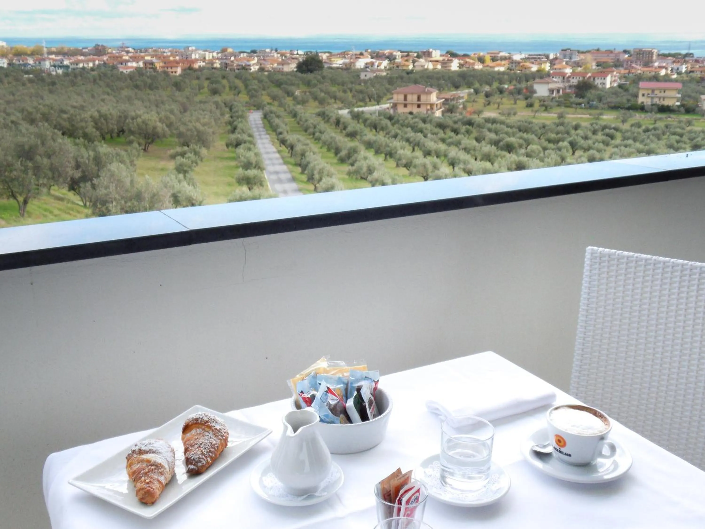 Pool view in Park Hotel Mirabeau