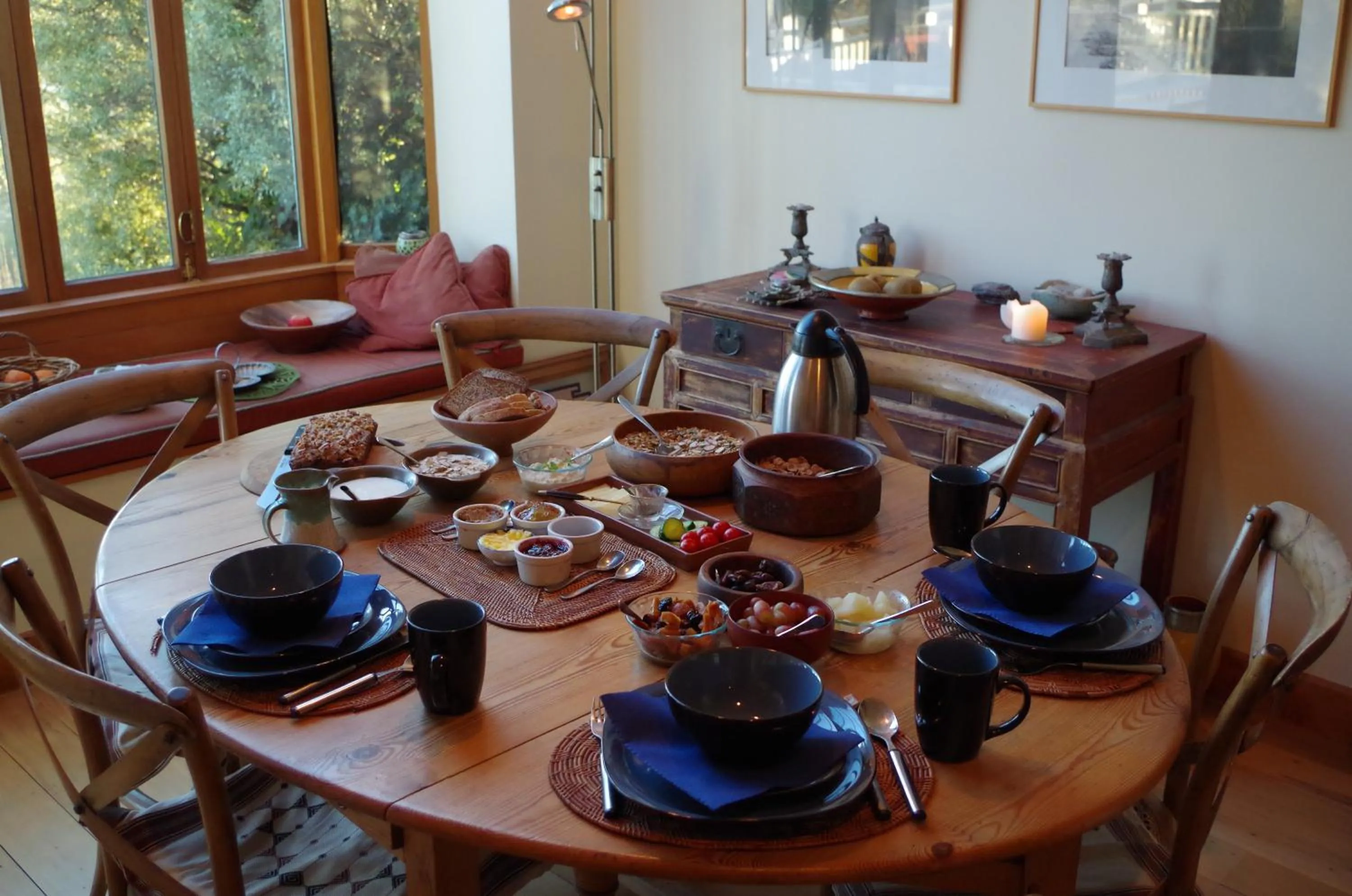 Food and drinks in Joya Garden & Villa Studios