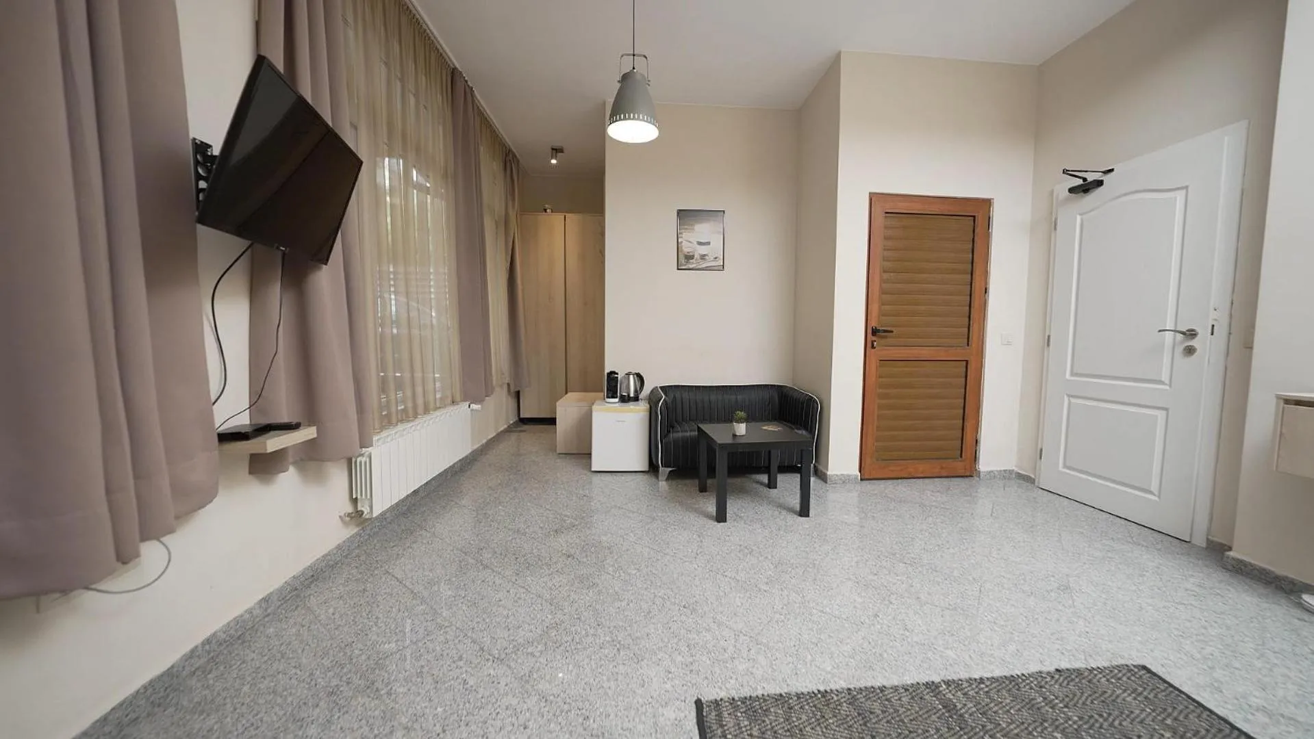 King Room - single occupancy in Mini Sofia