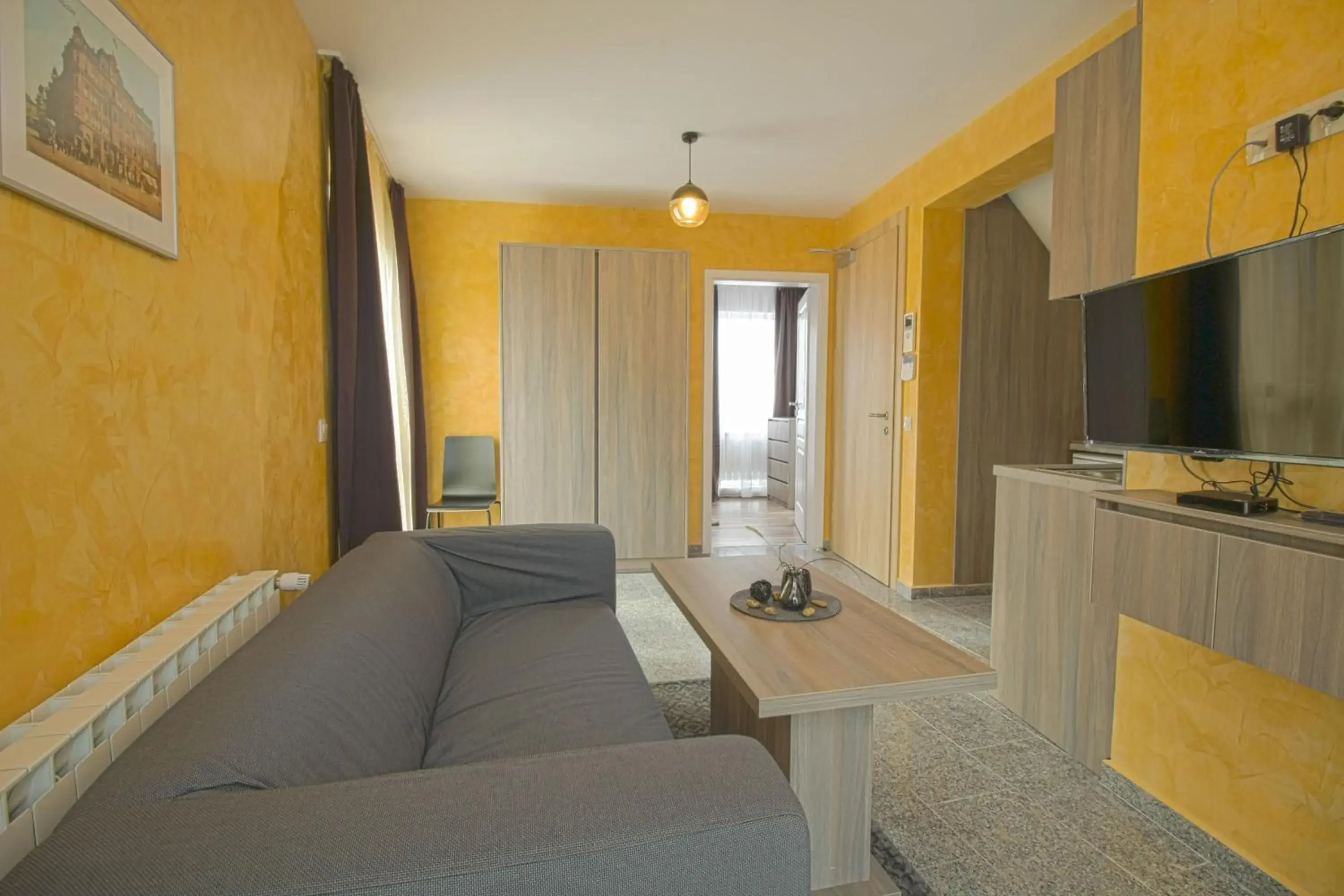 One-Bedroom Apartment - single occupancy in Mini Sofia One-Bedroom Apartment - single occupancy in Mini Sofia