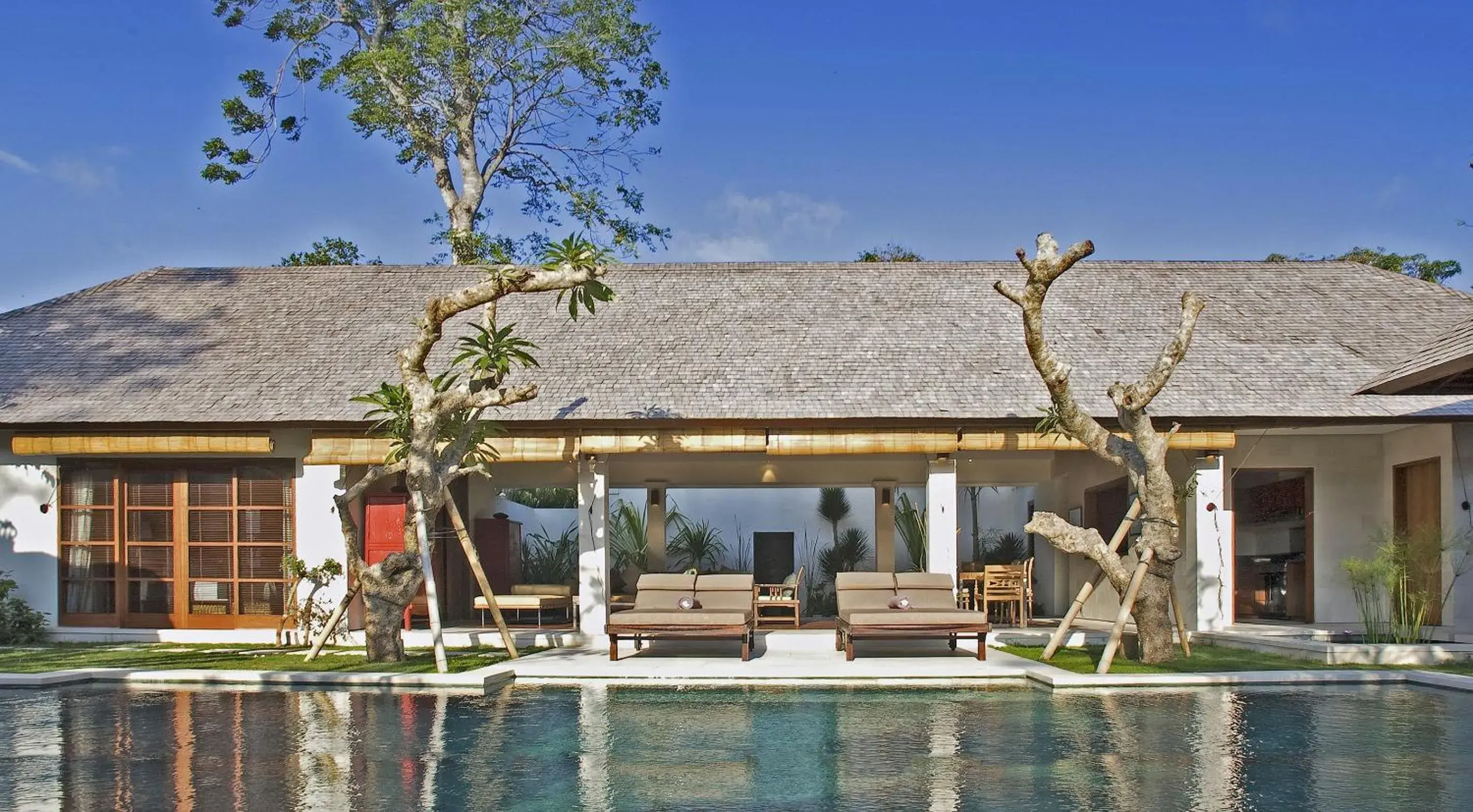 Deluxe Three-Bedroom Pool Villa with Free Return Airport Transfer in Villa Bali Asri Deluxe Three-Bedroom Pool Villa with Free Return Airport Transfer in Villa Bali Asri