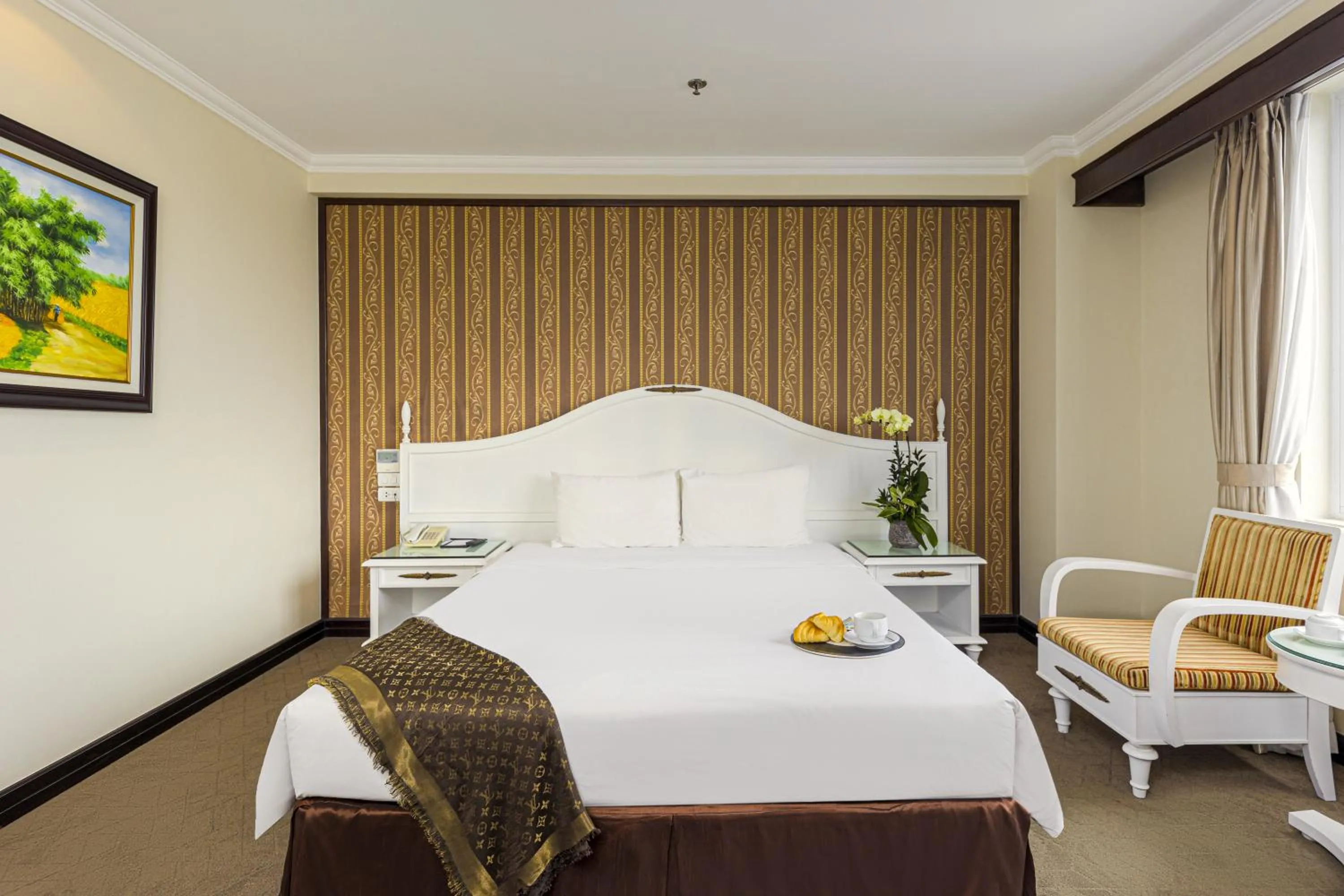 Bed in Chalcedony Grand Hotel