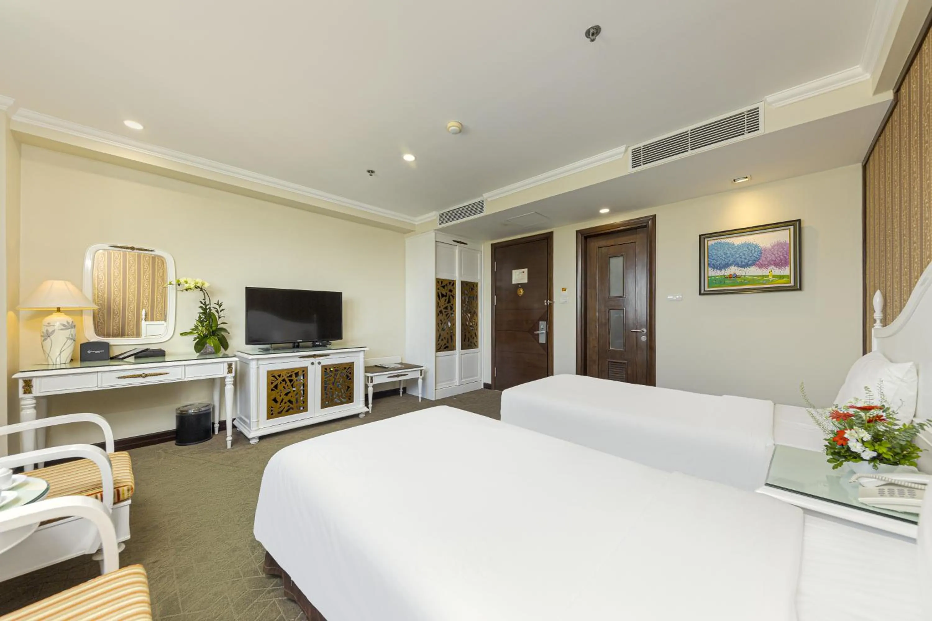 Bedroom, Bed in Chalcedony Grand Hotel