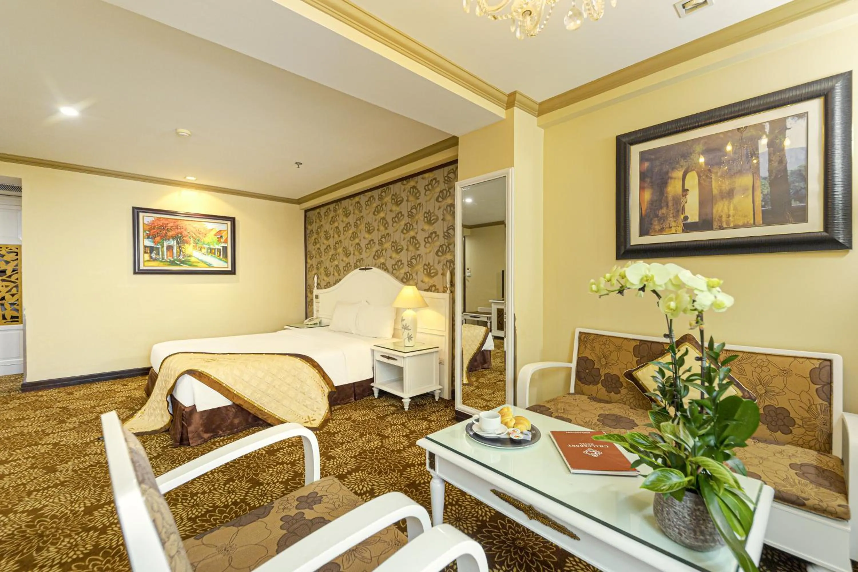 Bed in Chalcedony Grand Hotel