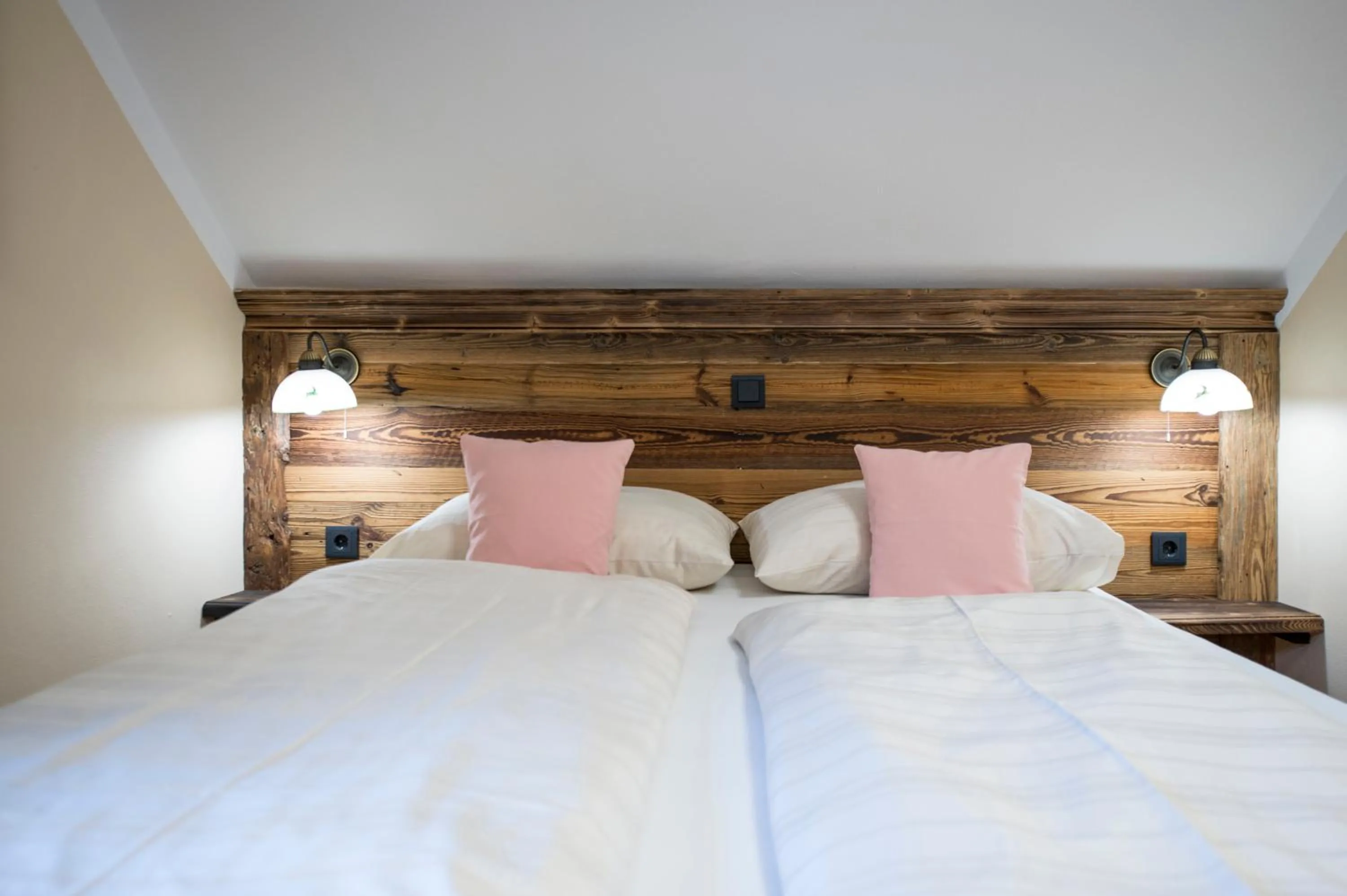 Bed in Landgasthof & Restaurant Batzenhäusl