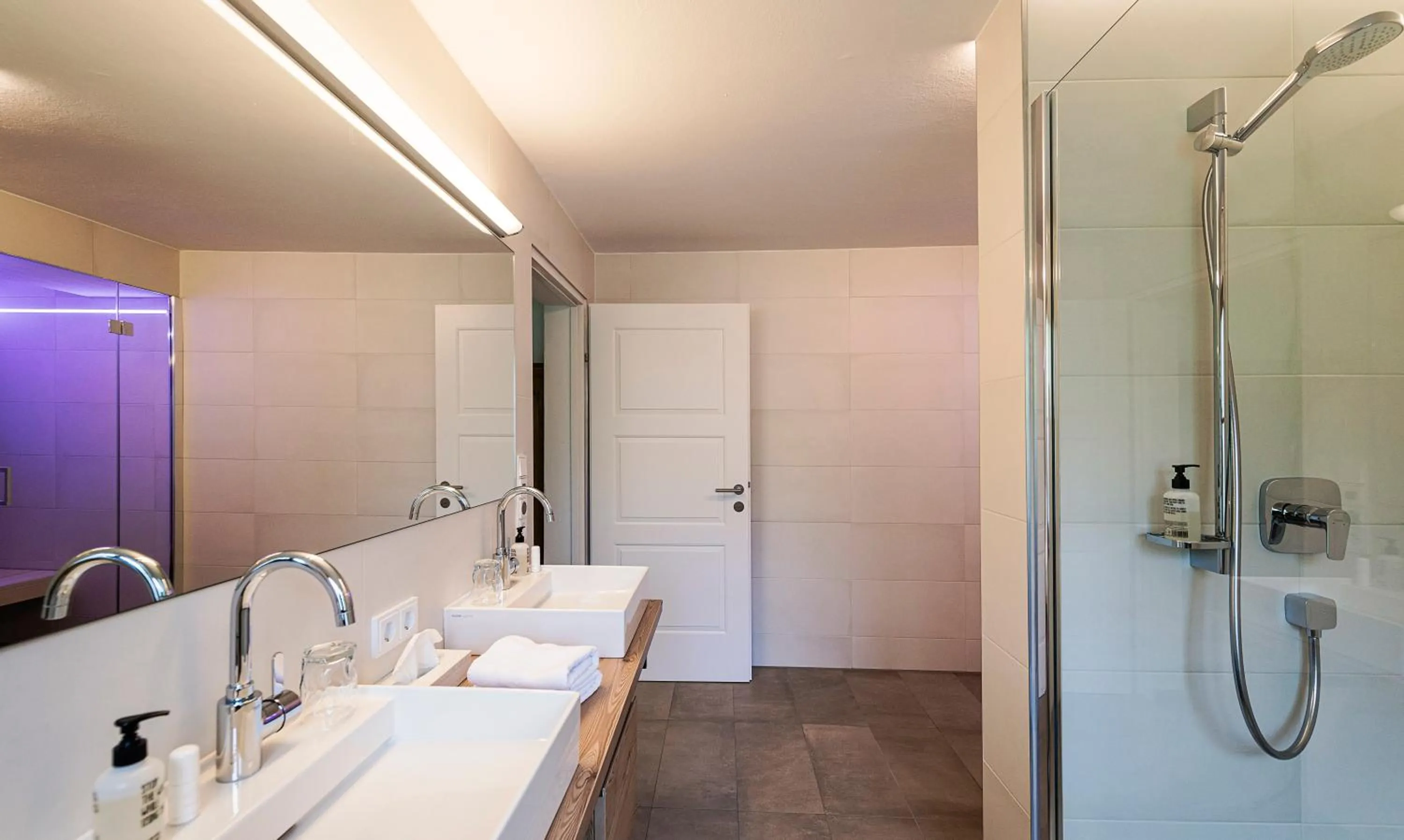 Bathroom in Landgasthof & Restaurant Batzenhäusl