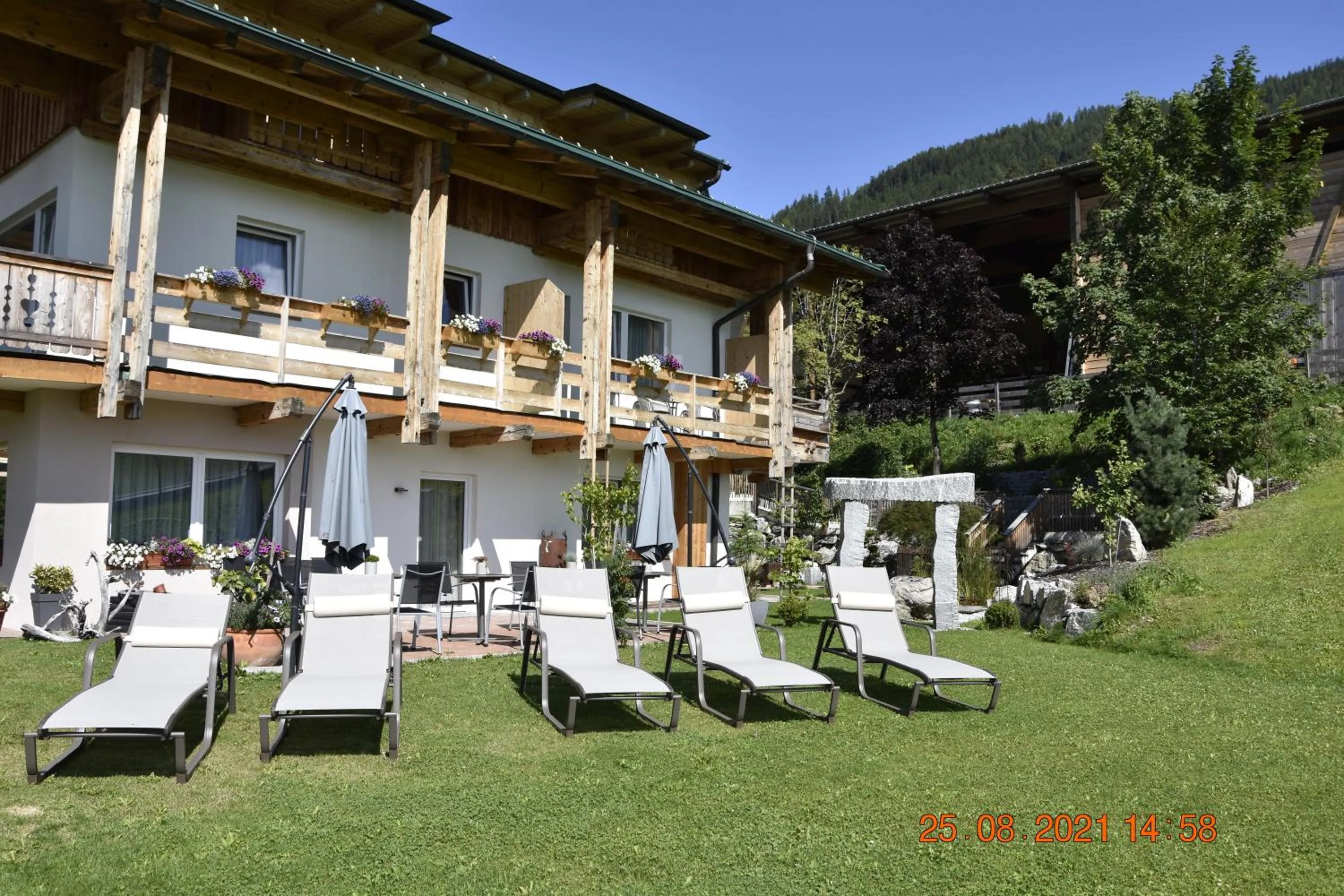 Garden view in Landhotel Anna