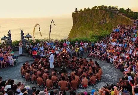 Entertainment in Padang Padang Breeze