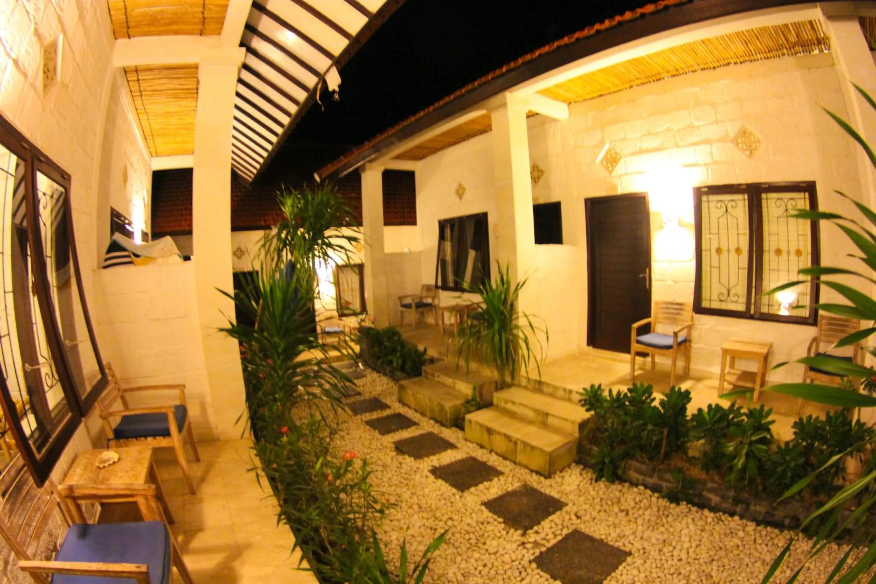 Patio in Padang Padang Breeze