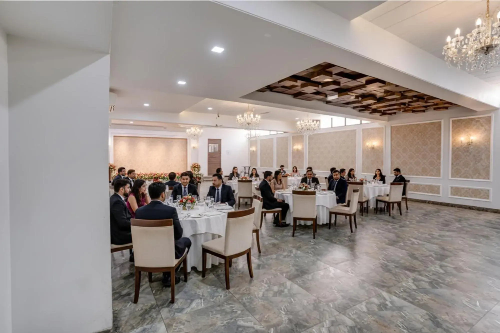 Restaurant/places to eat in Via Heritage Palace - CIDCO Bus Stand Restaurant/places to eat in Via Heritage Palace - CIDCO Bus Stand