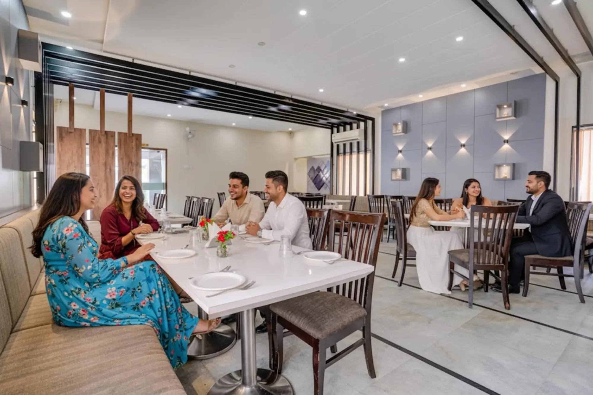 Restaurant/places to eat in Via Heritage Palace - CIDCO Bus Stand Restaurant/places to eat in Via Heritage Palace - CIDCO Bus Stand