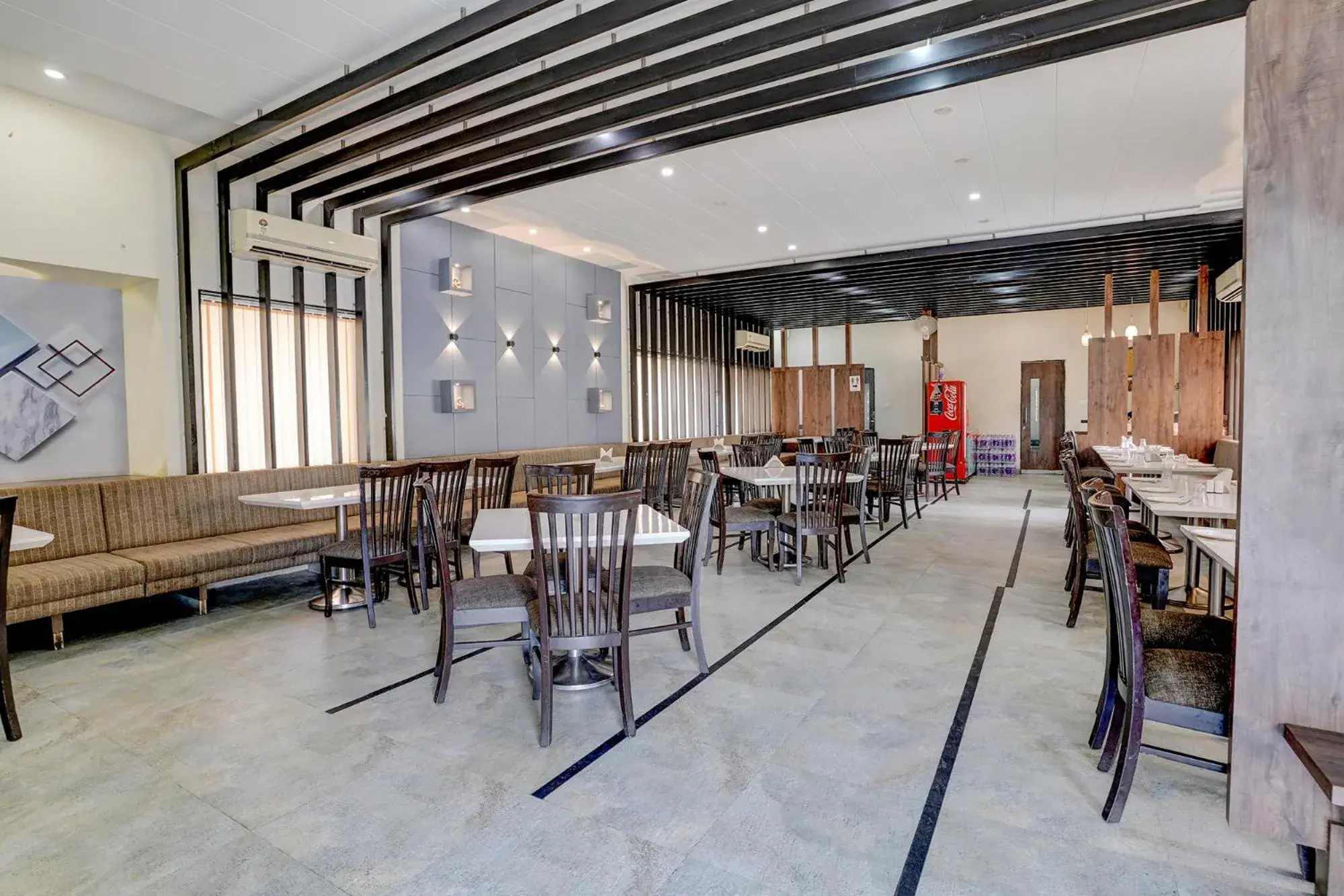 Restaurant/places to eat in Via Heritage Palace - CIDCO Bus Stand Restaurant/places to eat in Via Heritage Palace - CIDCO Bus Stand