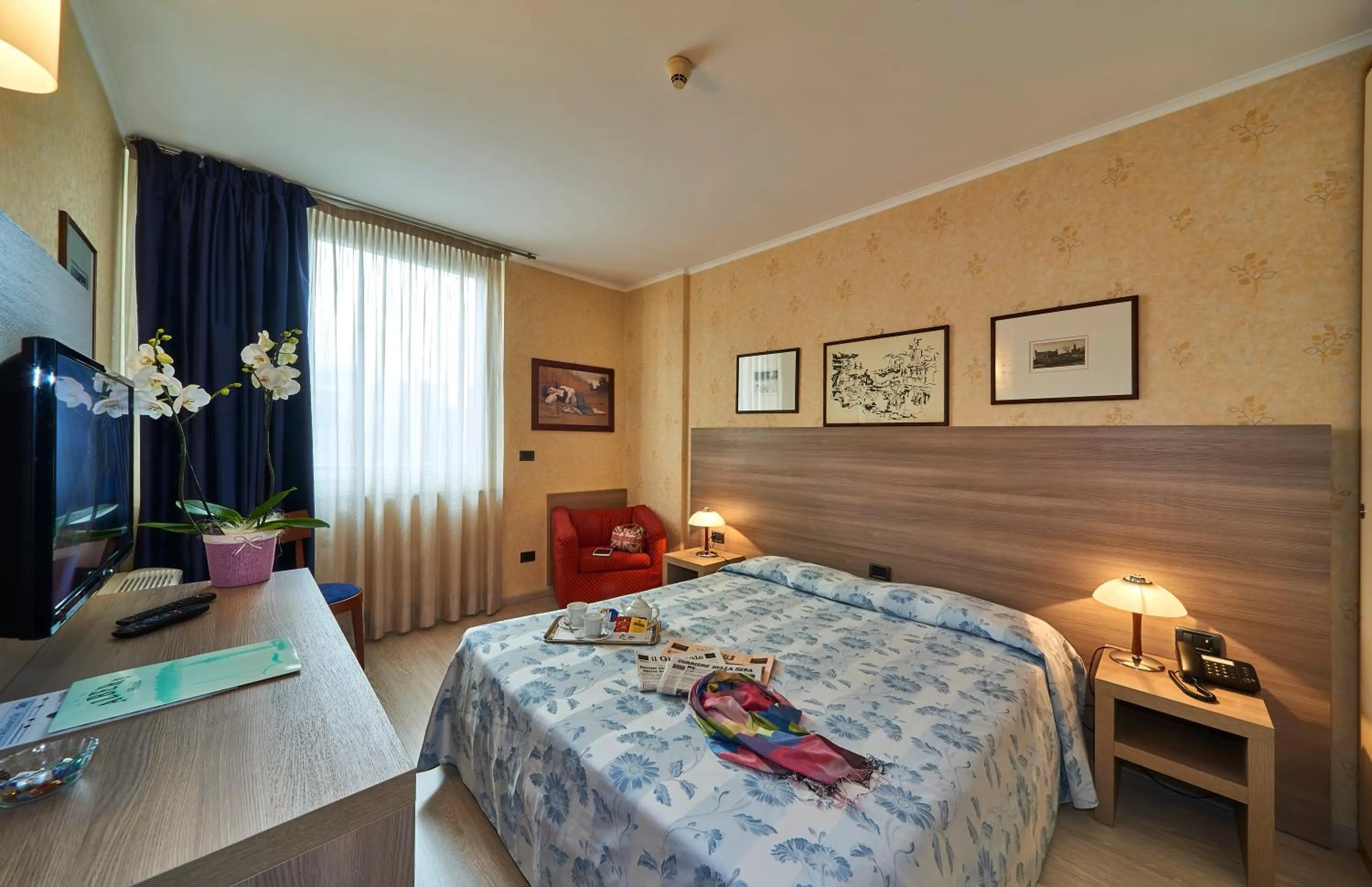 City view, Bed in Hotel Alberi