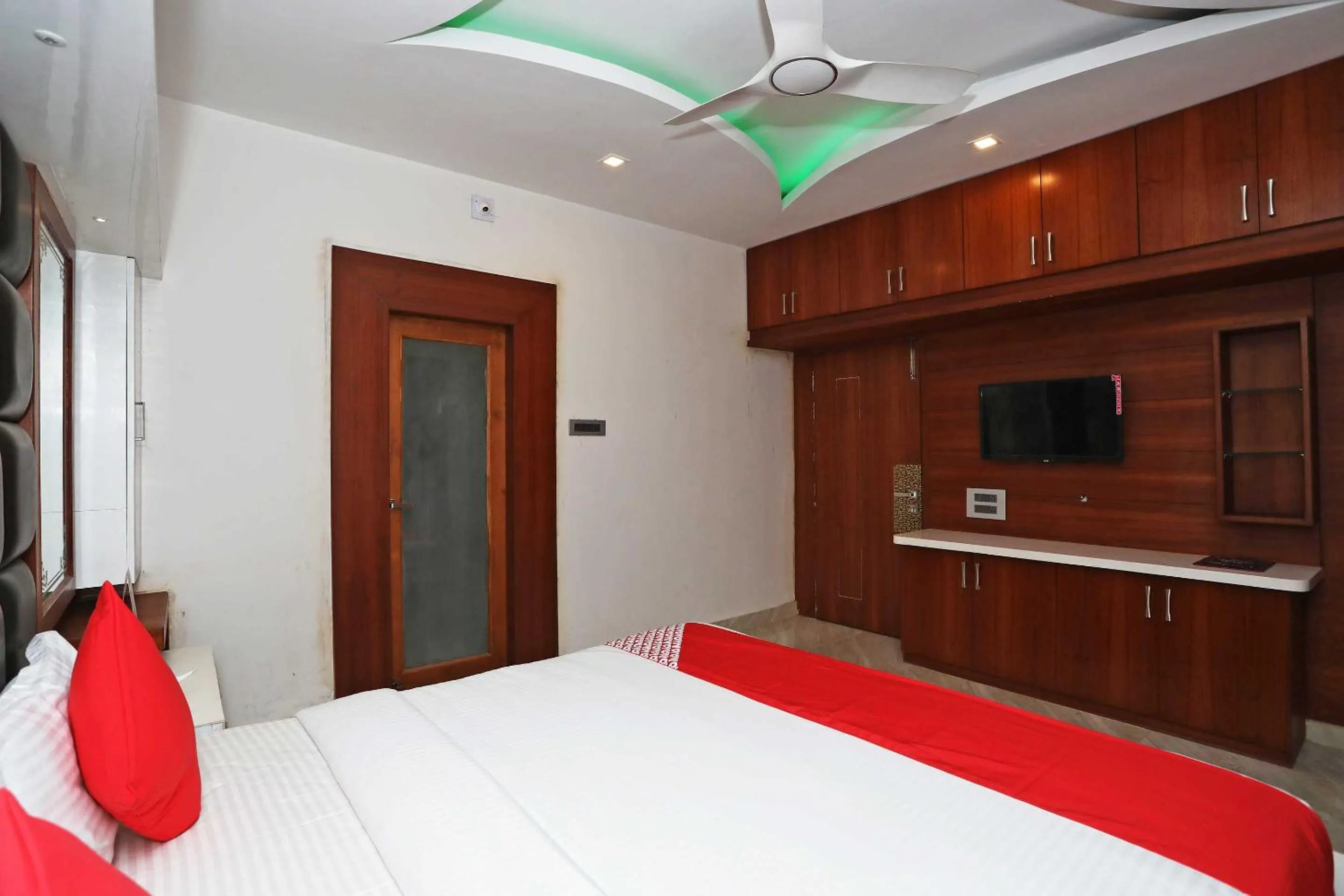 Bedroom, Bed in Hotel O The Countryside Resort