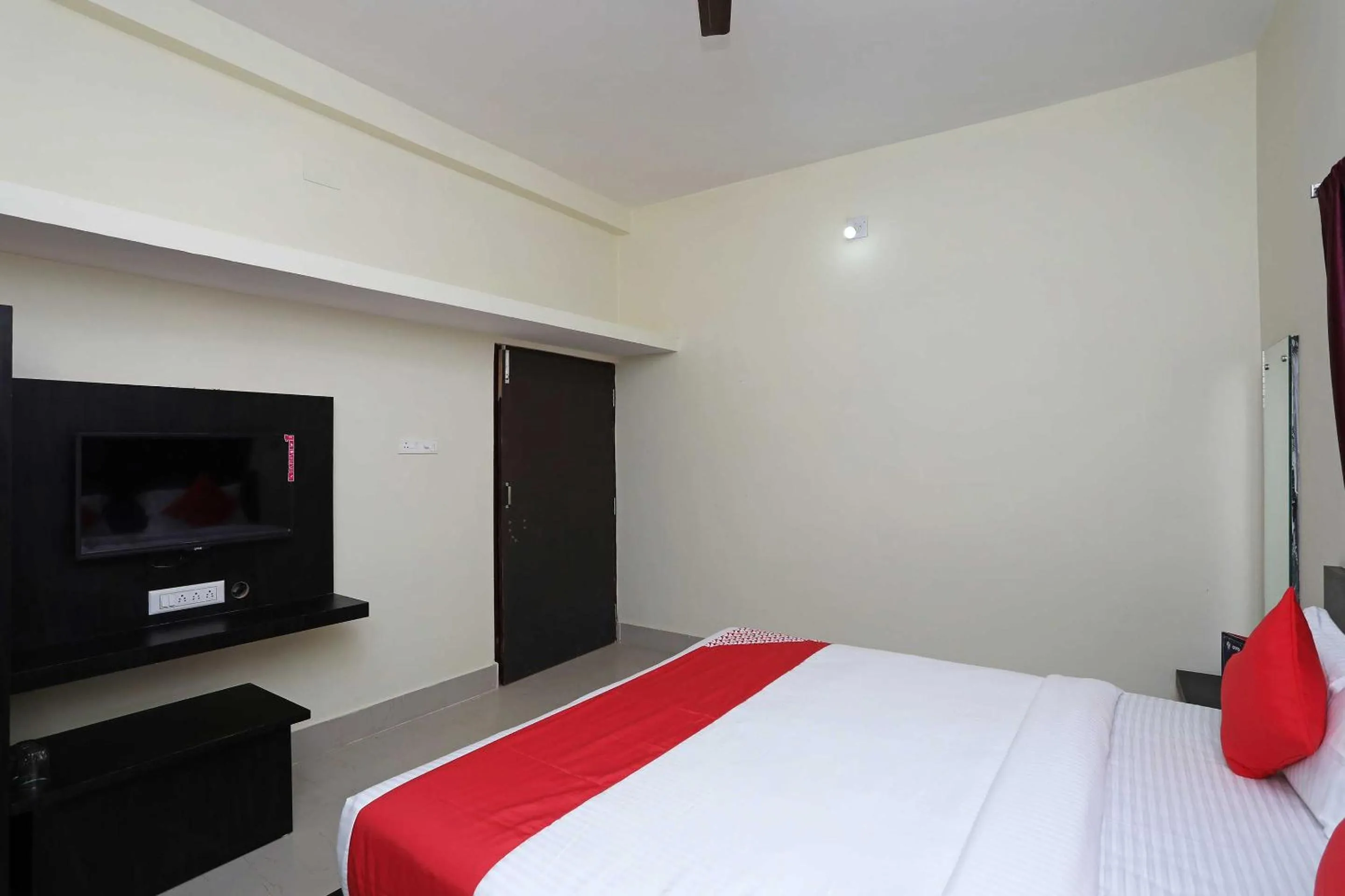 Bedroom, Bed in Hotel O The Countryside Resort