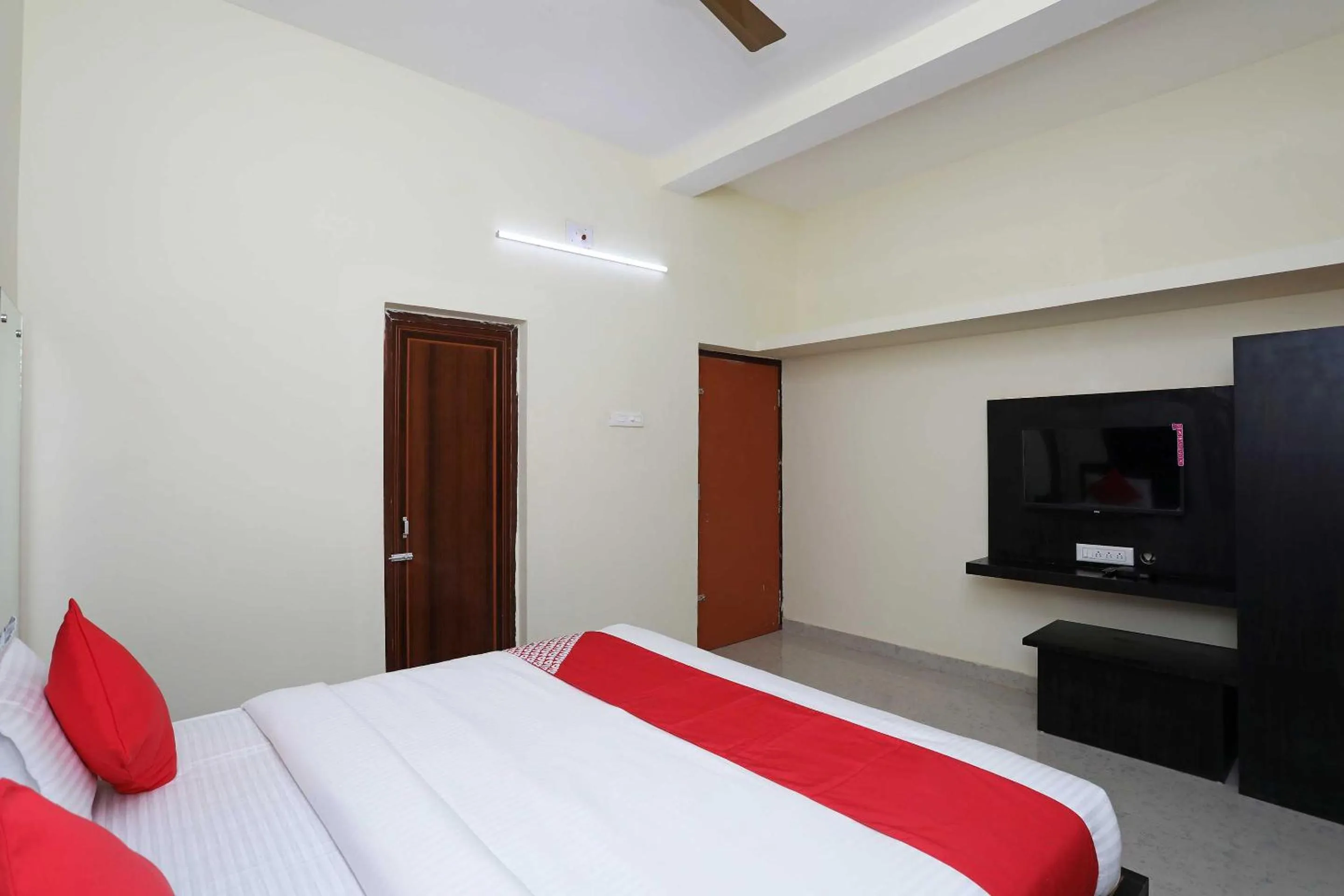 Bedroom, Bed in Hotel O The Countryside Resort