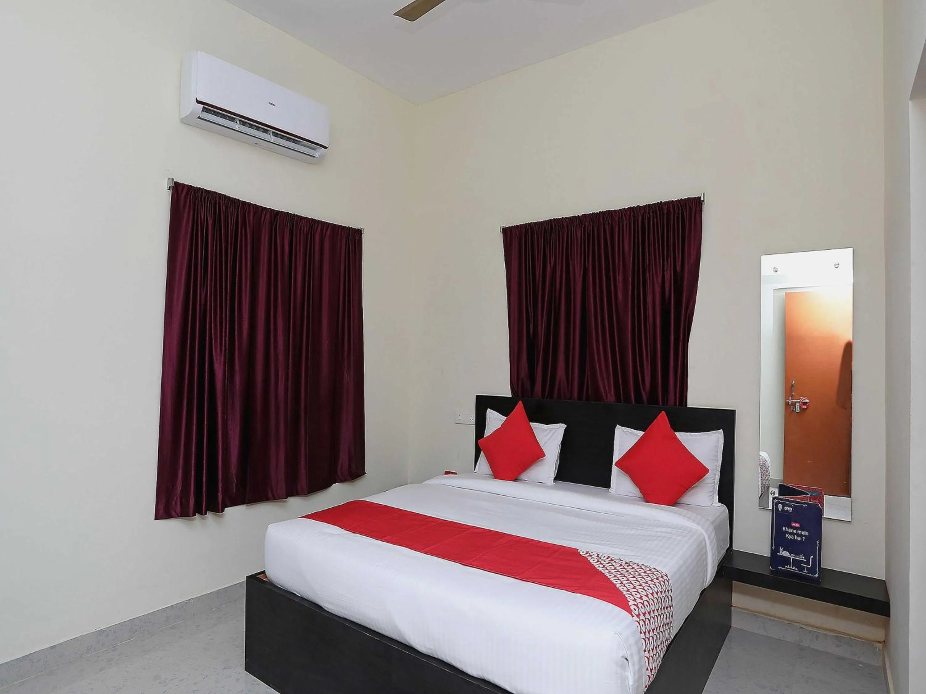 Bedroom, Bed in Hotel O The Countryside Resort