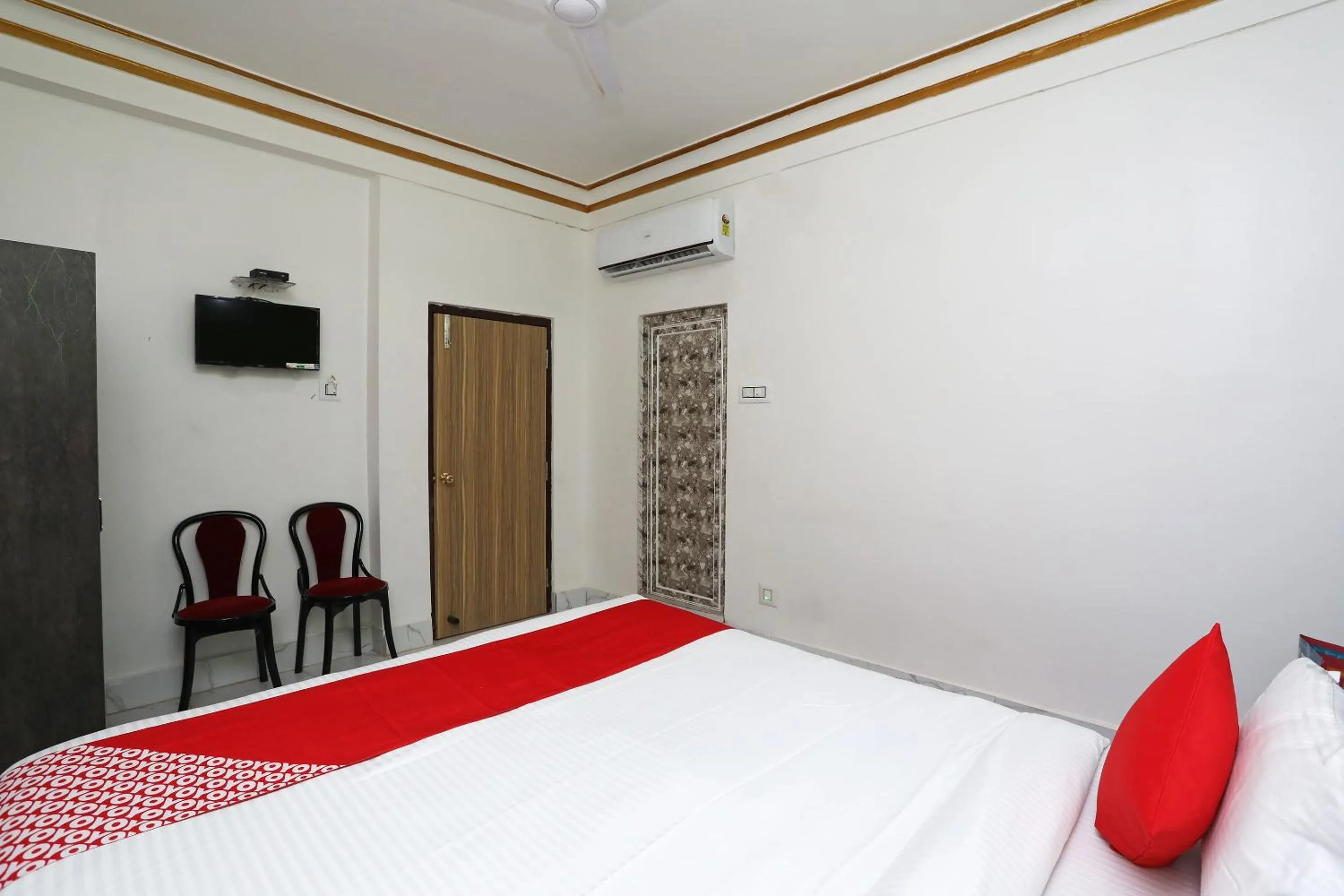 Bedroom, Bed in Hotel O Aradhya Residency