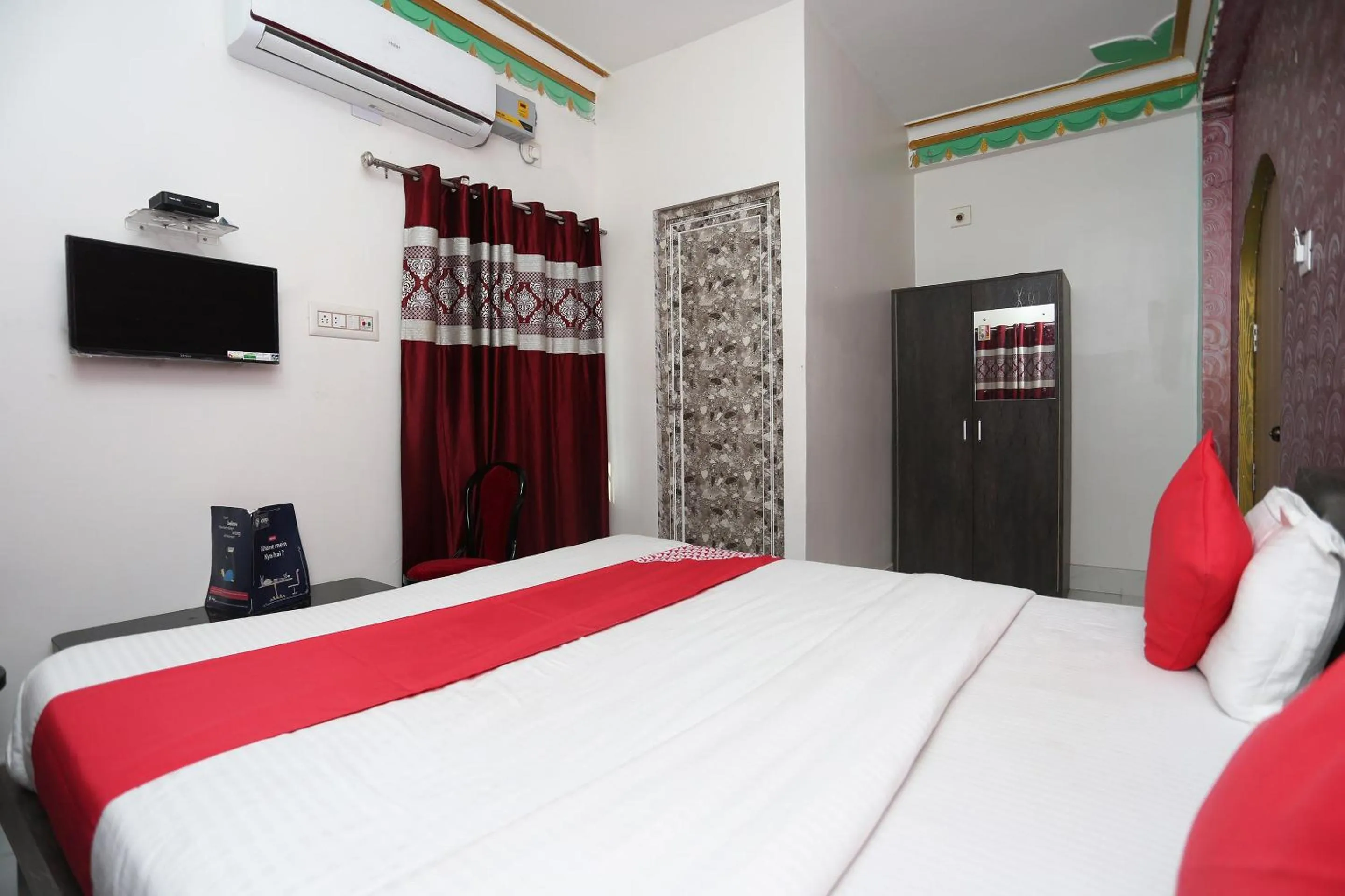 Bedroom, Bed in Hotel O Aradhya Residency