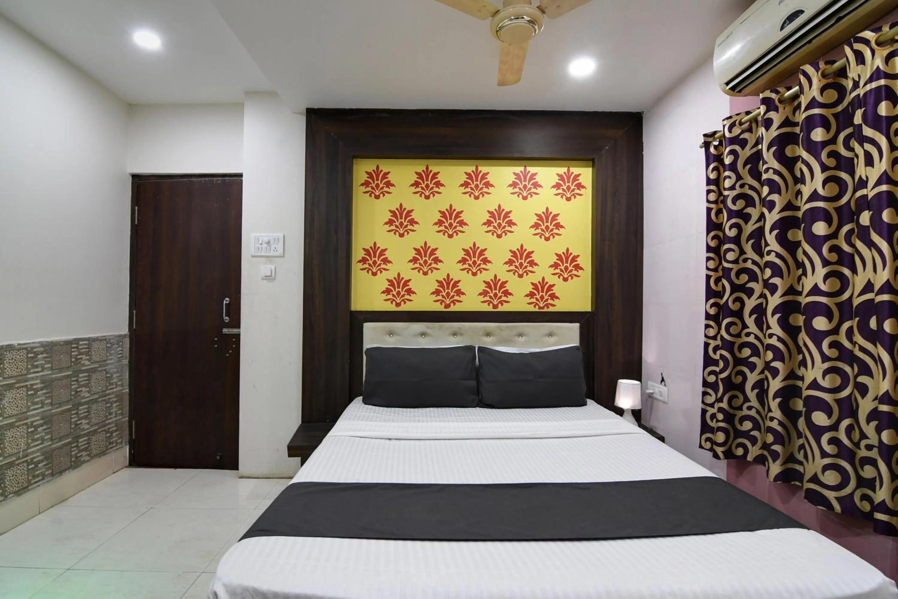 Bedroom, Bed in Super Venture Inn NX