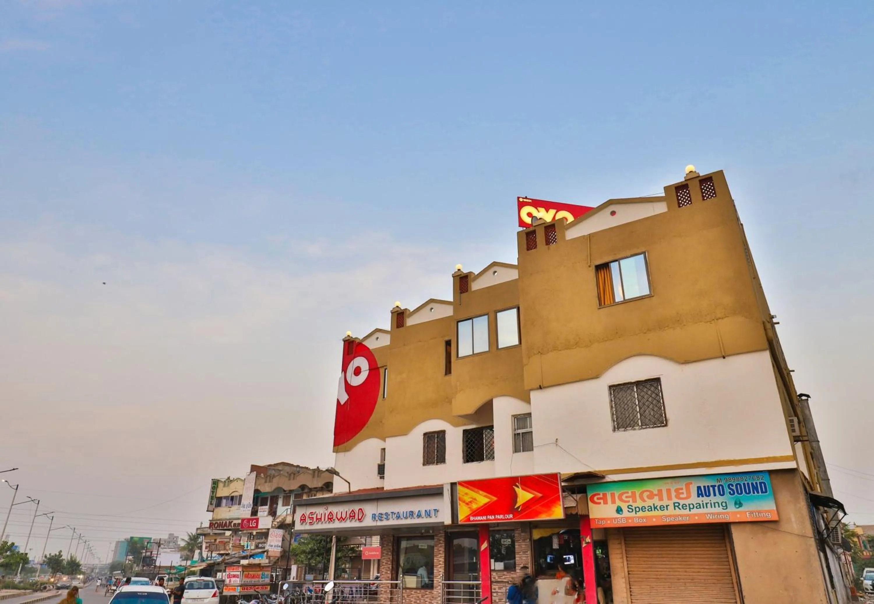 Facade/entrance in Hotel O Silver Palace