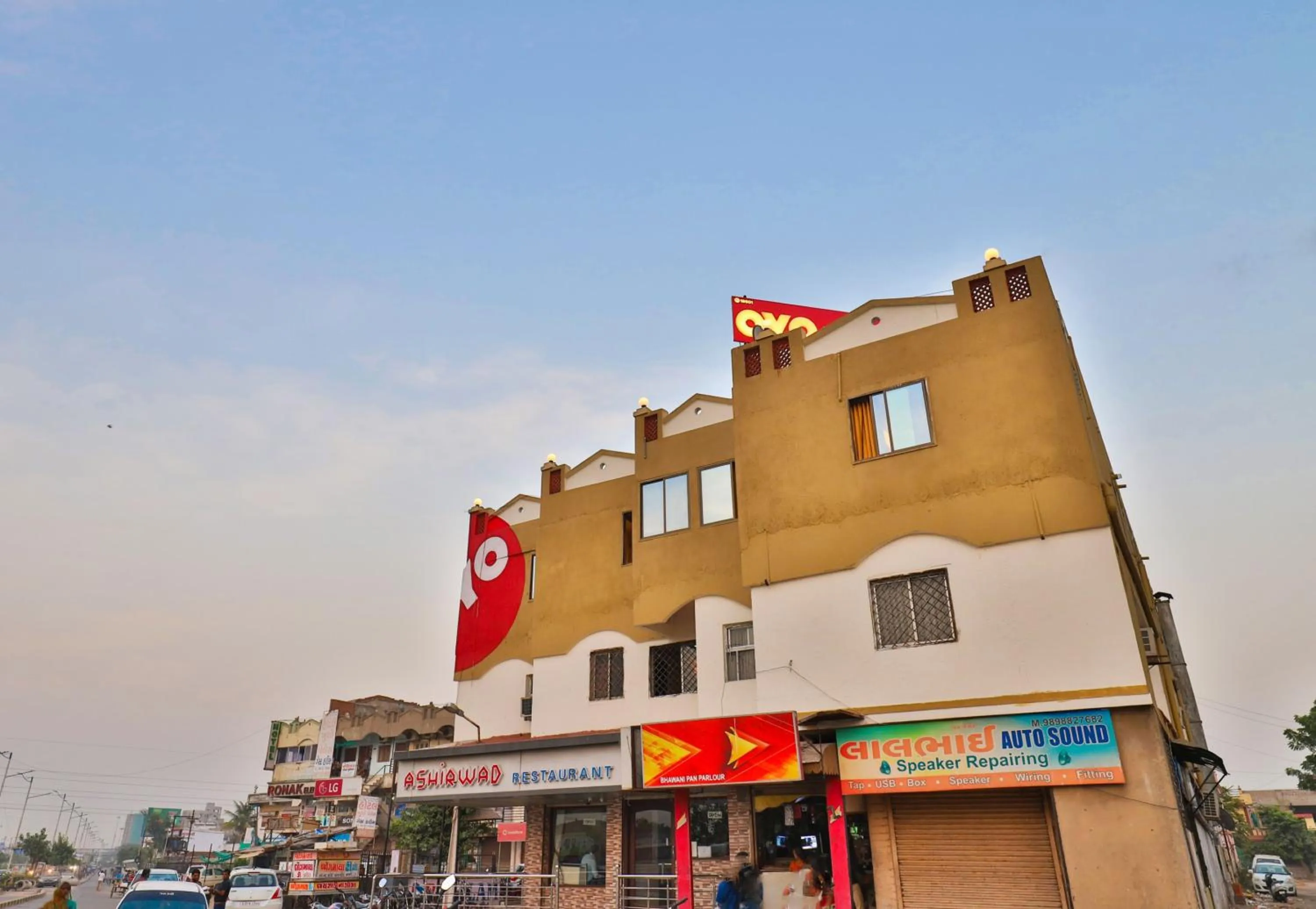 Facade/entrance in Hotel O Silver Palace