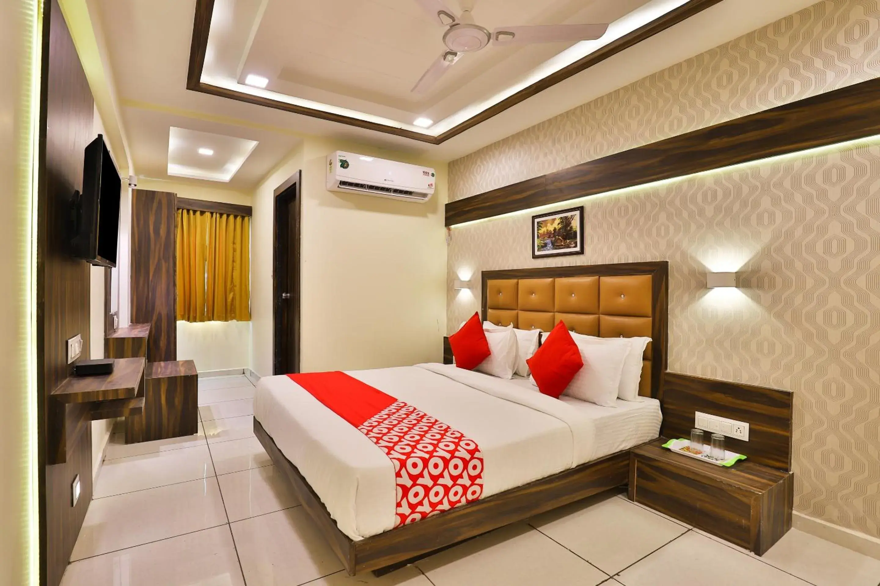 Deluxe Double Room - single occupancy in Hotel O Silver Palace Deluxe Double Room - single occupancy in Hotel O Silver Palace