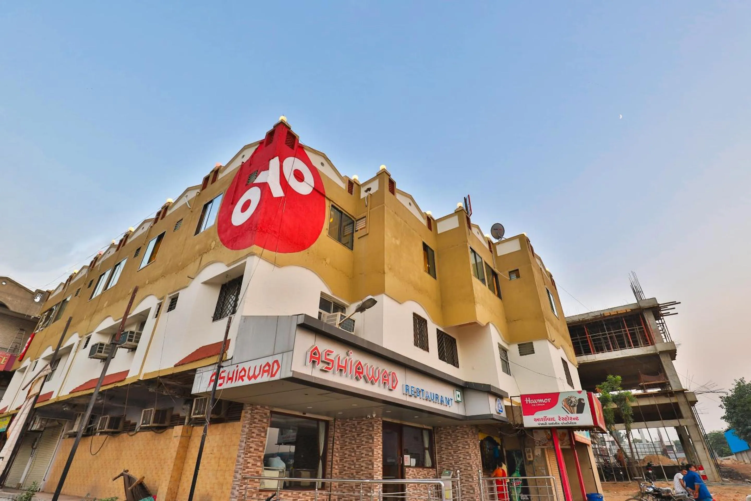 Facade/entrance in Hotel O Silver Palace