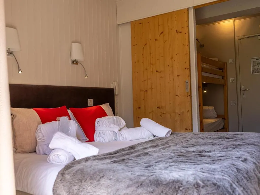 Bed in L'Hermine Blanche