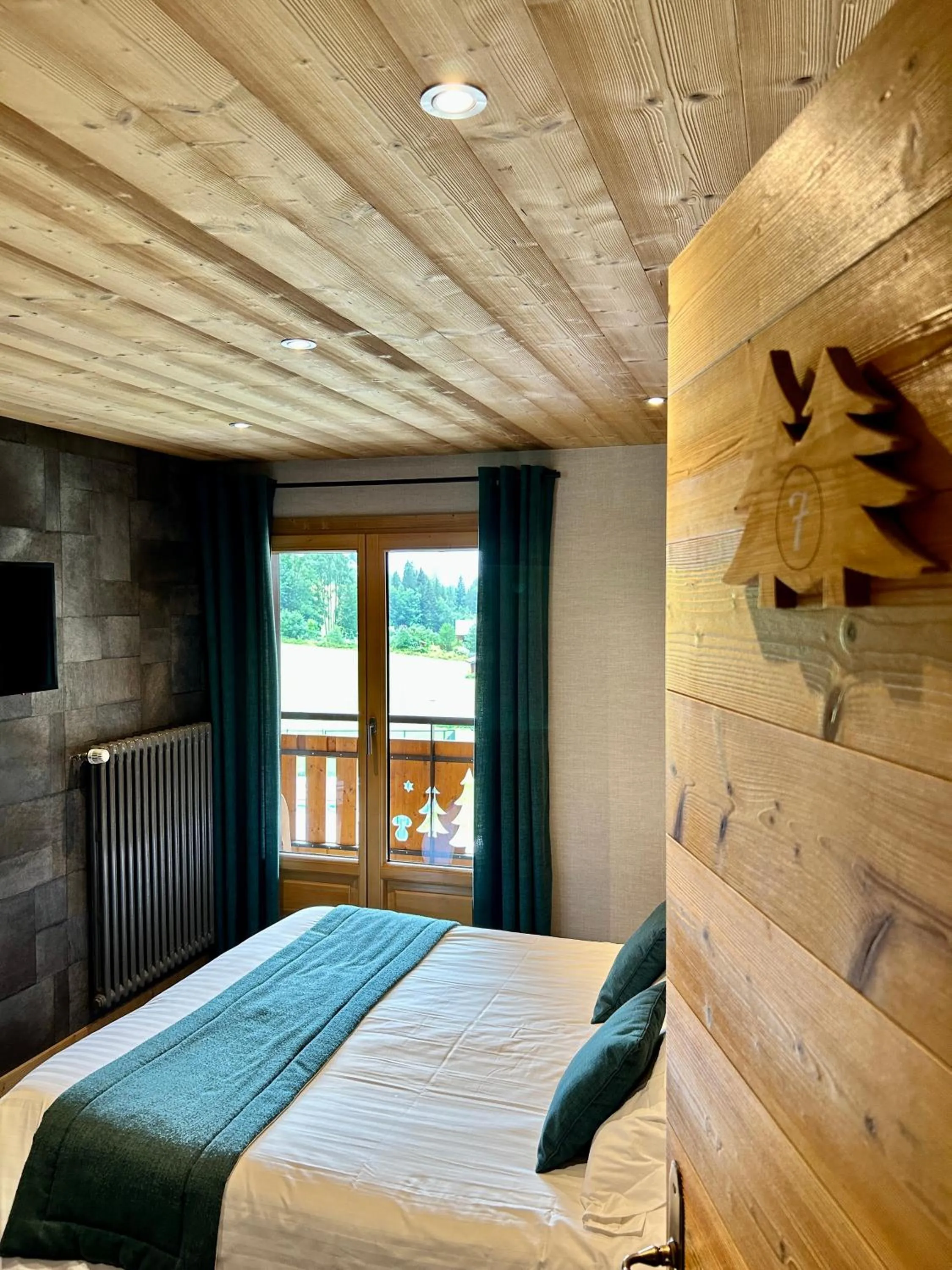 Bedroom, Bed in Hameau des Prodains - Hôtel