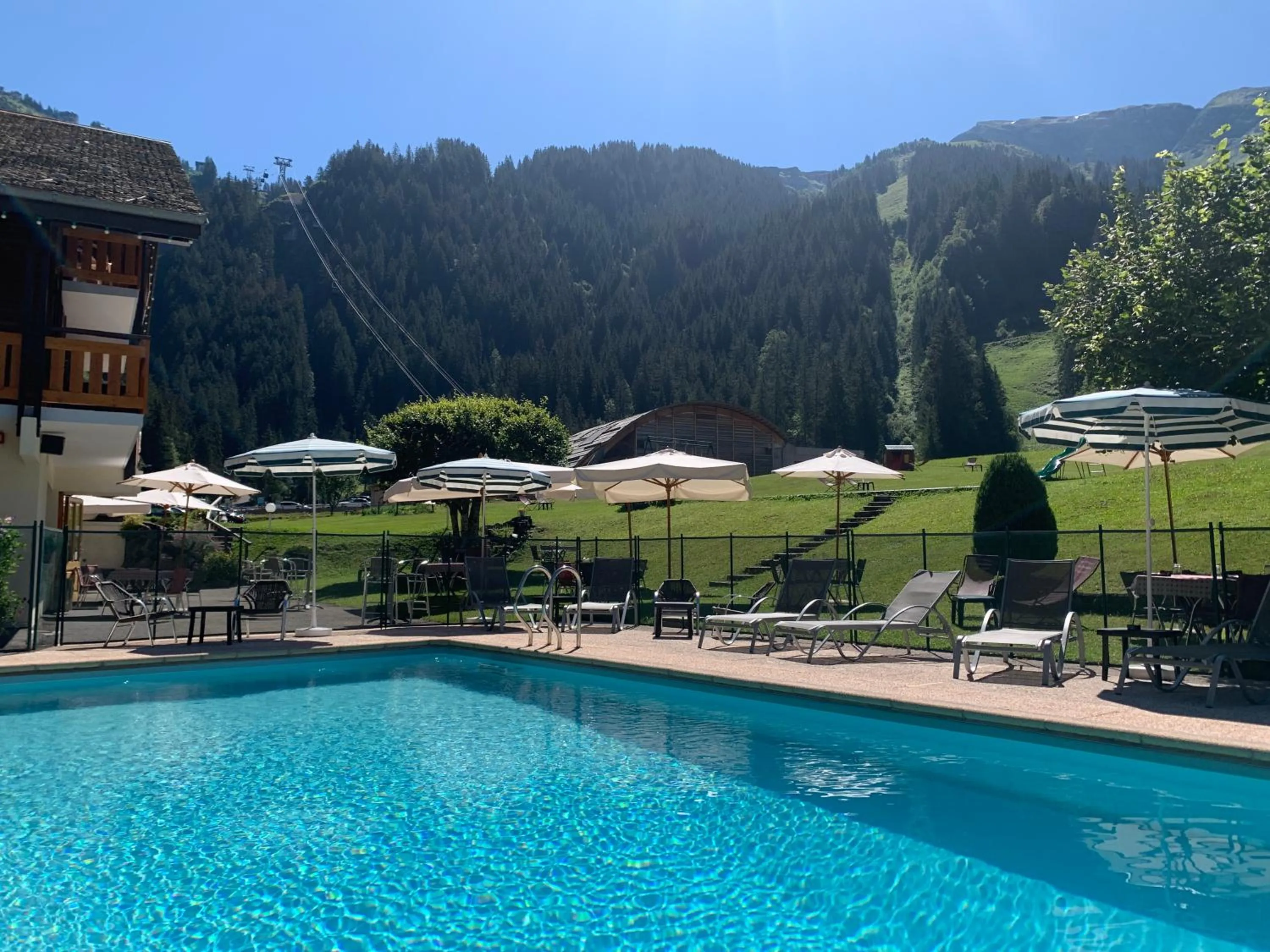 Pool view in Hameau des Prodains - Hôtel