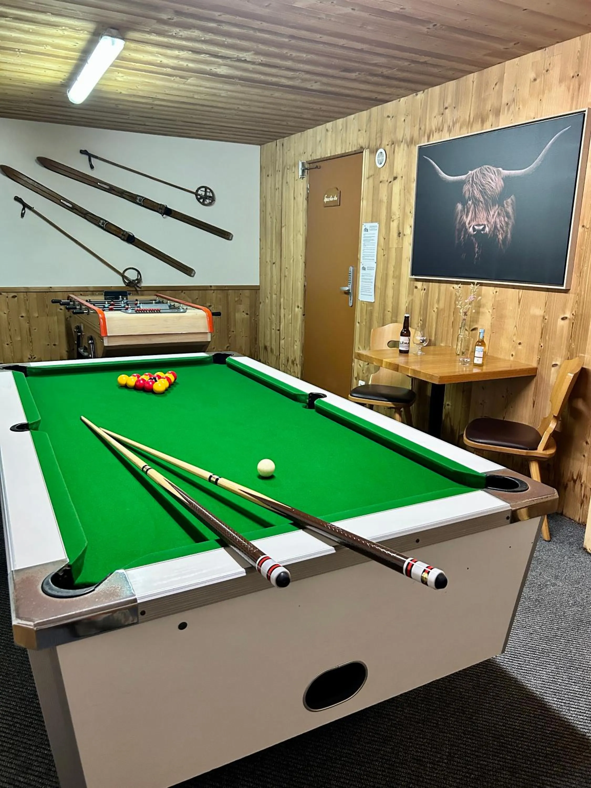 Billiard in Hameau des Prodains - Hôtel