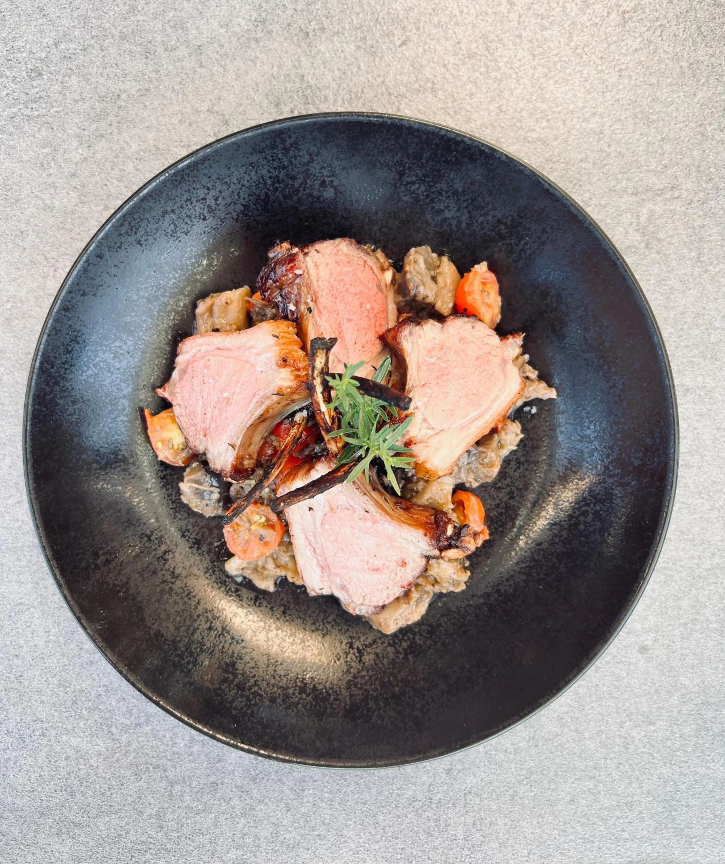 Food and drinks in Hameau des Prodains - Hôtel